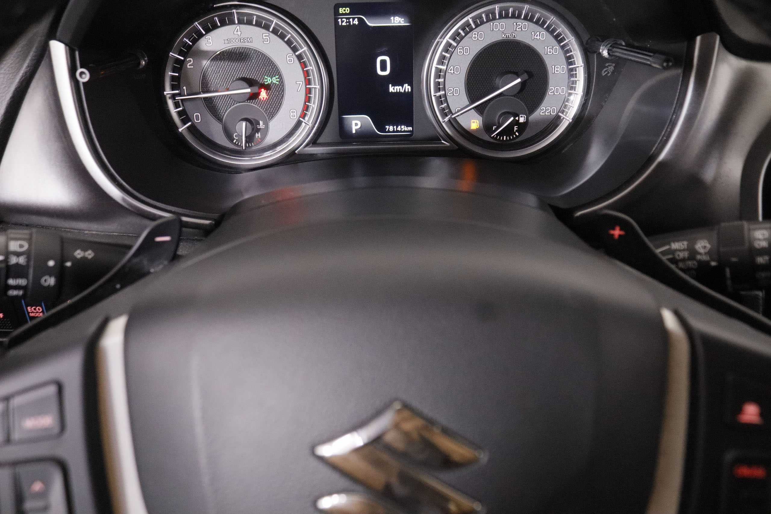 Suzuki Vitara 1.5 Dualjet Hybrid Strong - foto 13