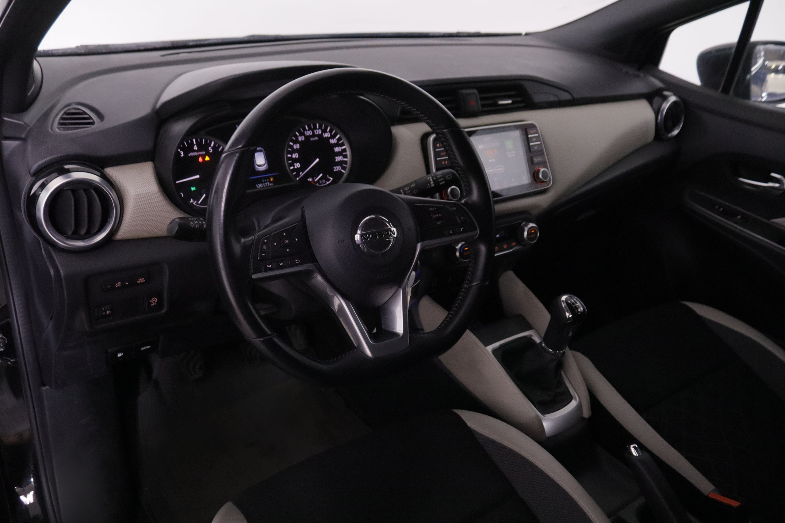 Nissan Micra 0.9 IG-T N-Connecta - foto 11