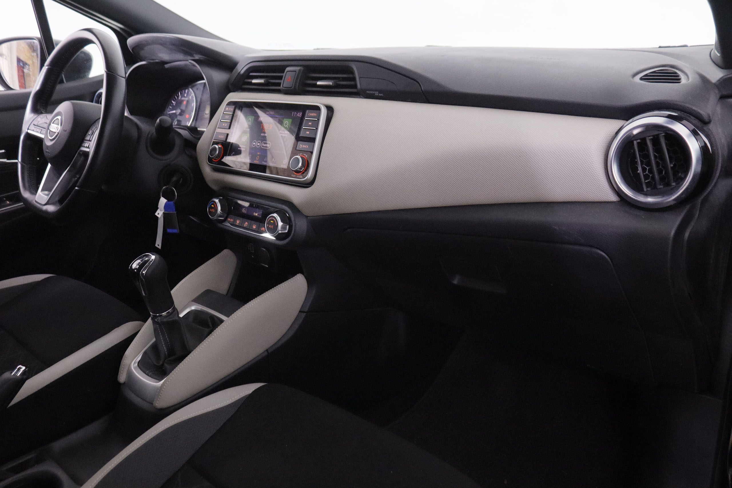 Nissan Micra 0.9 IG-T N-Connecta - foto 12