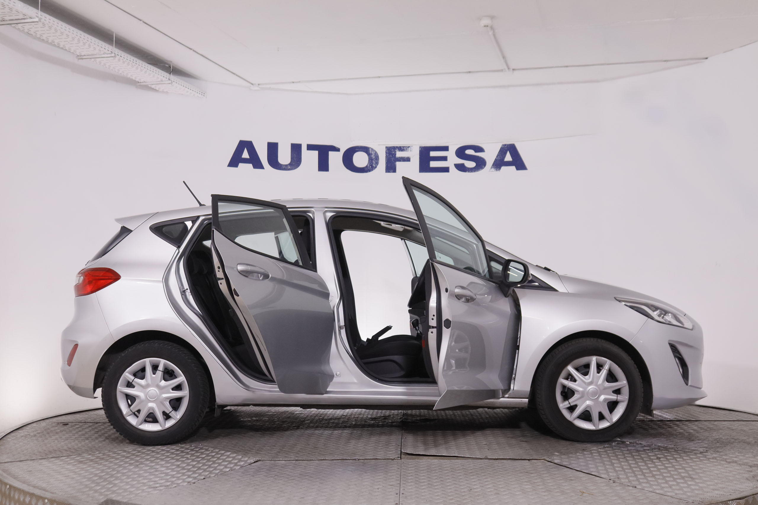 Ford Fiesta 1.0 EcoBoost Trend - foto 9