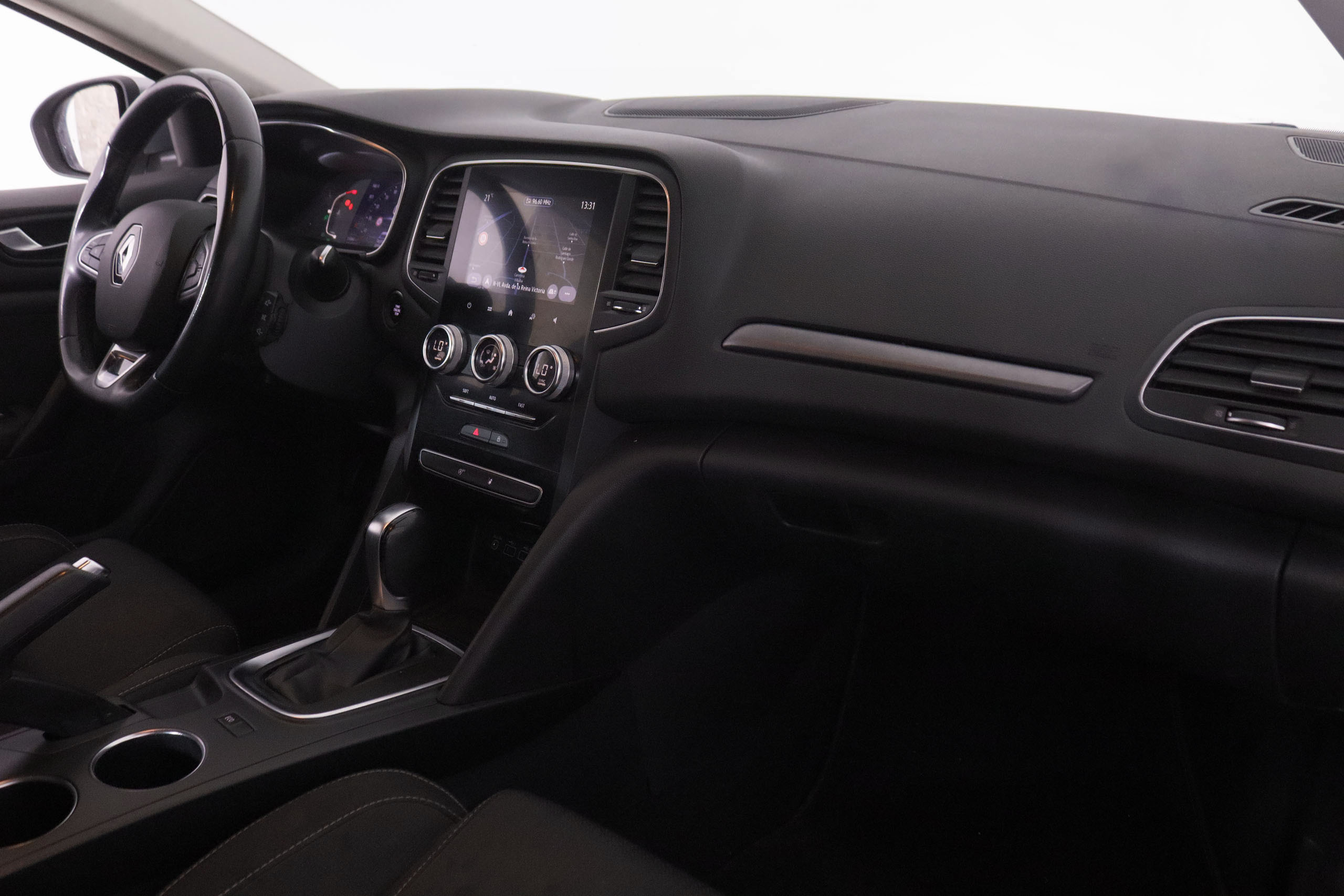 Renault Mégane 1.5 Bluedci EDC - foto 12