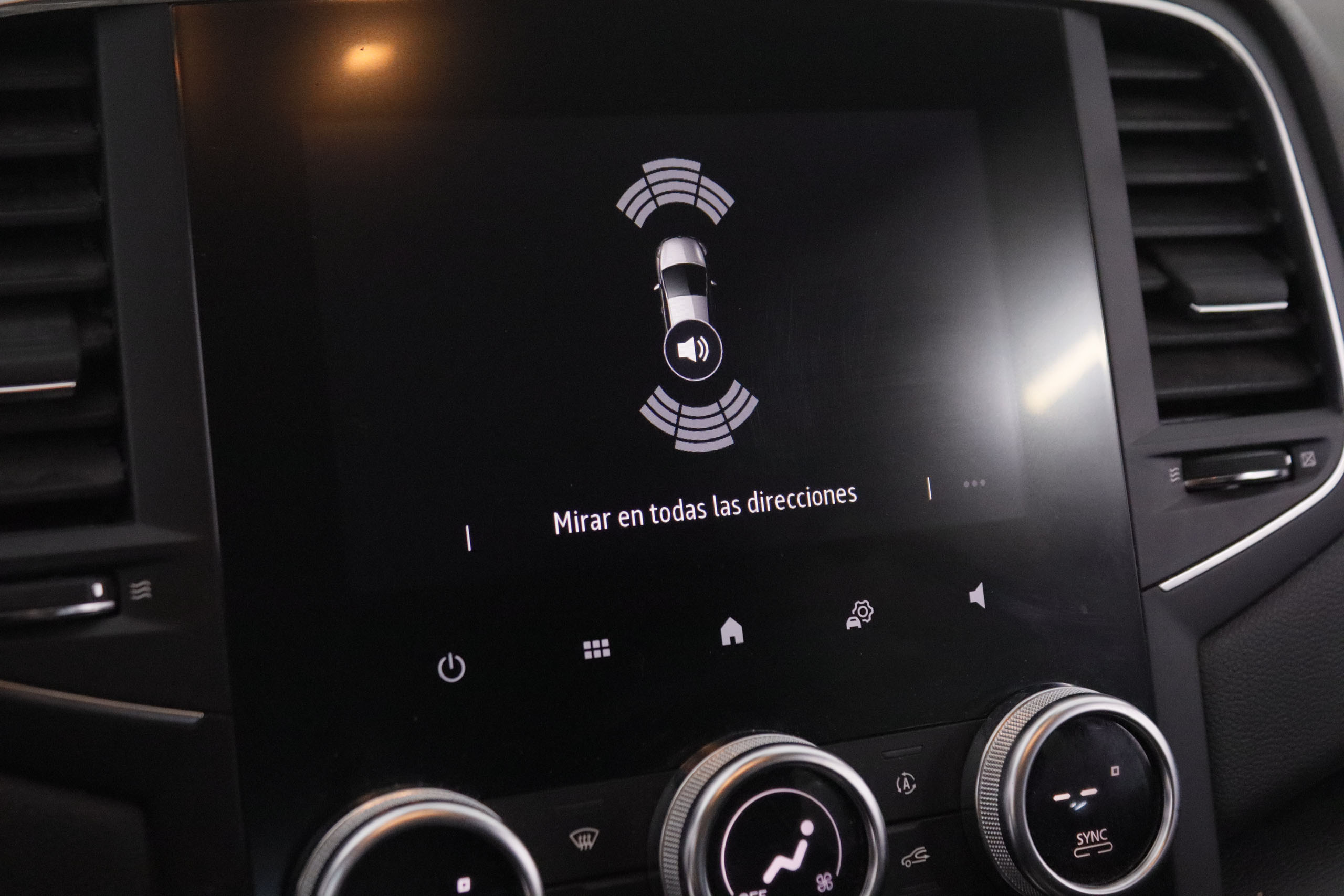Renault Mégane 1.5 Bluedci EDC - foto 15