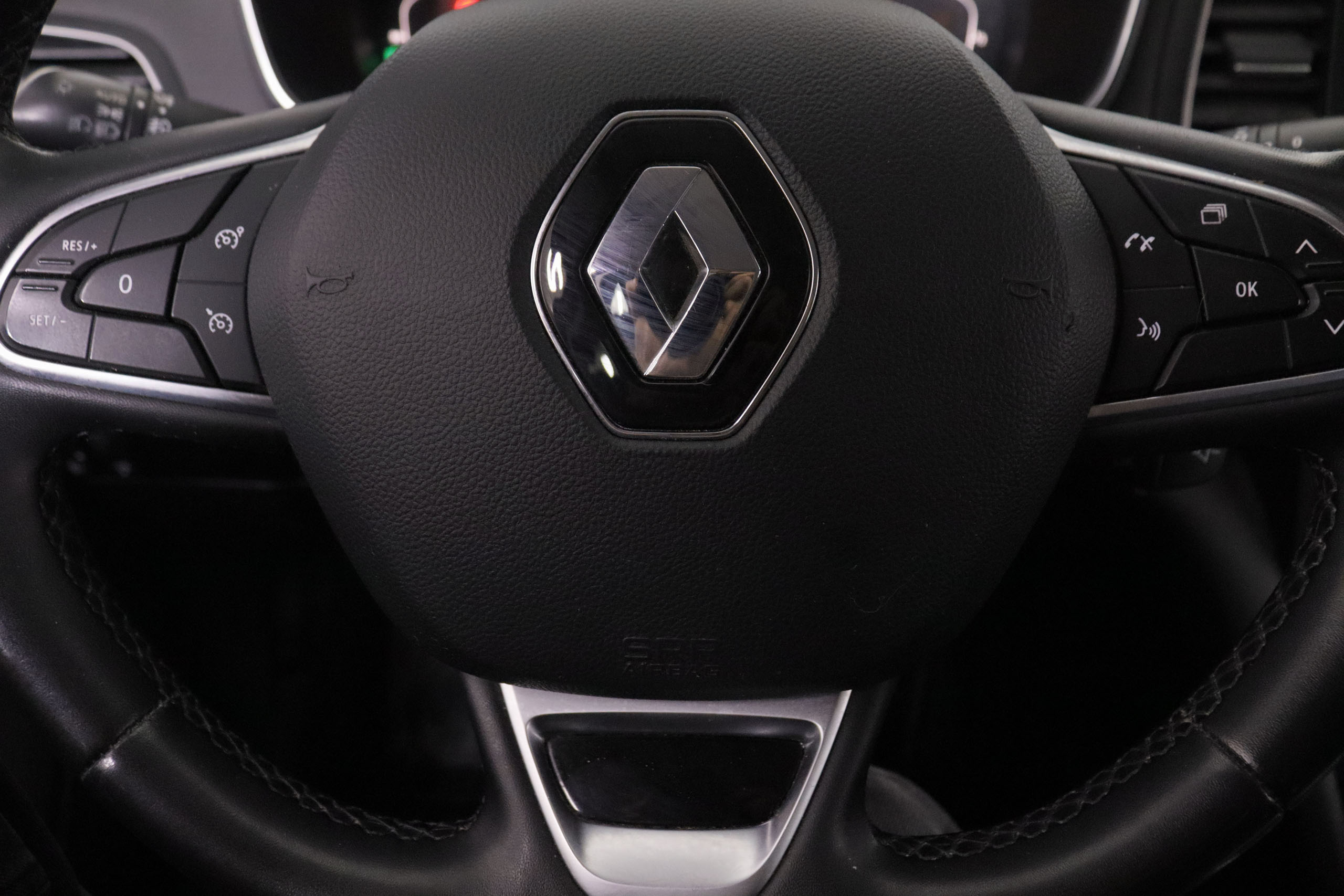 Renault Mégane 1.5 Bluedci EDC - foto 14