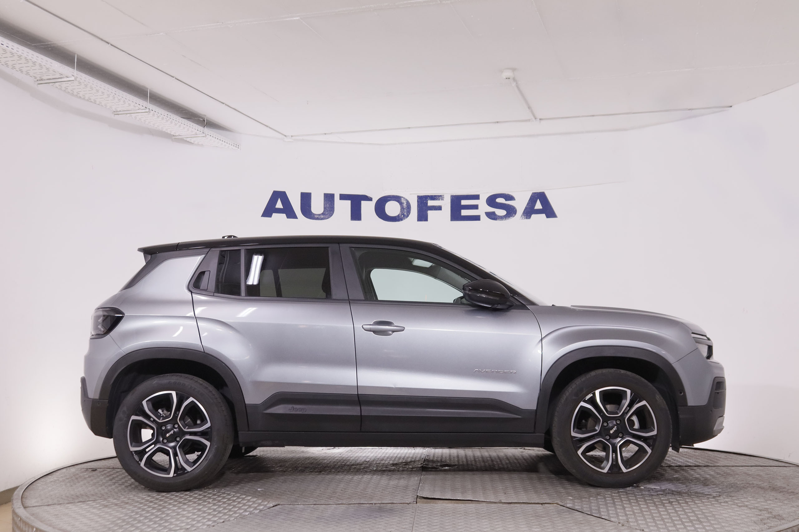 Jeep Avenger 1.2i Summit - foto 8