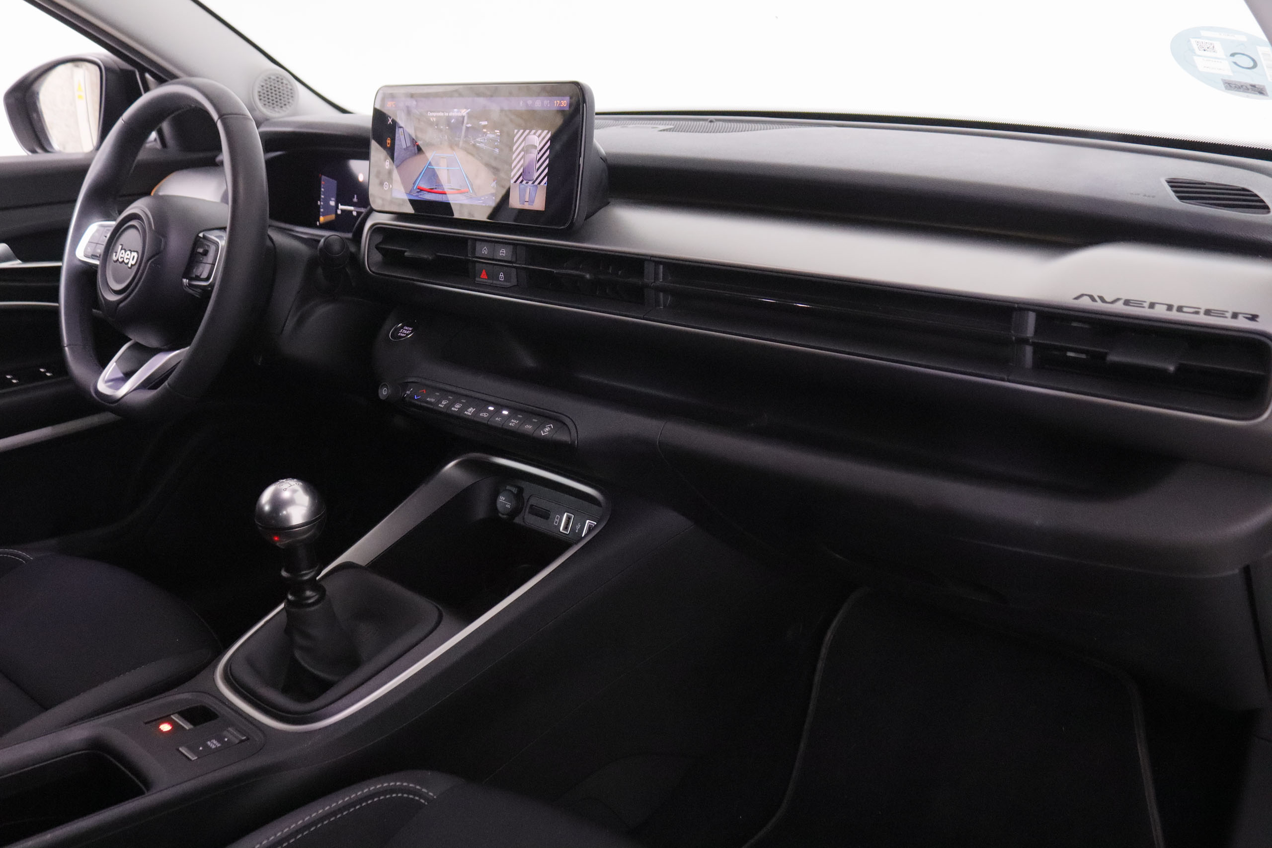 Jeep Avenger 1.2i Summit - foto 12