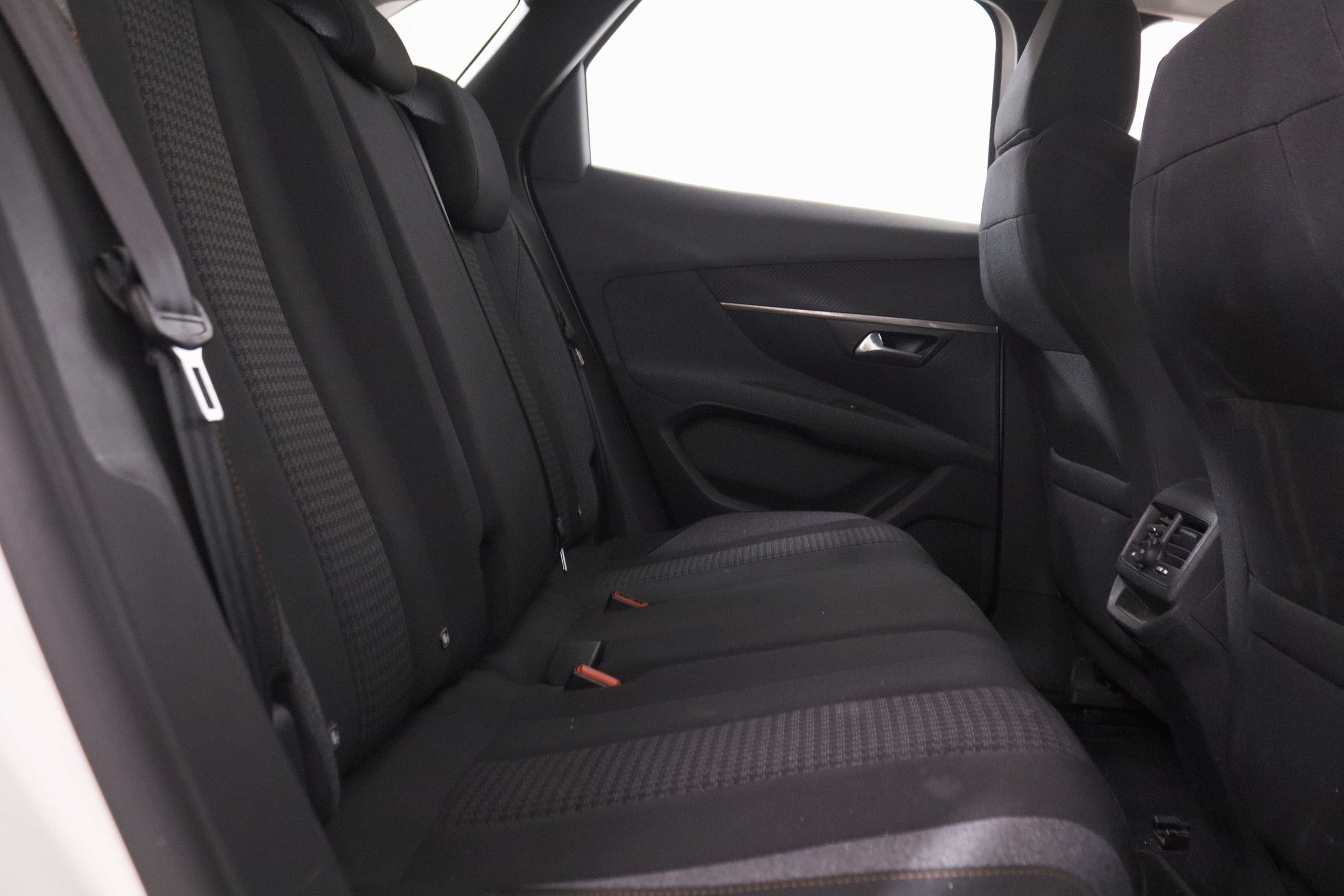 Peugeot 3008 1.5 BlueHDi Active Pack - foto 23