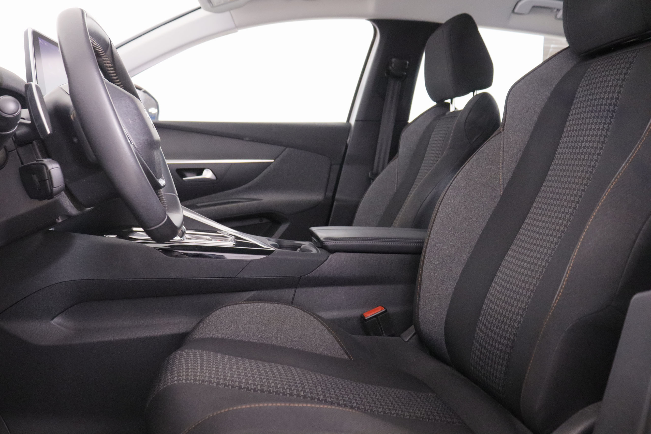 Peugeot 3008 1.5 BlueHDi Active Pack - foto 21