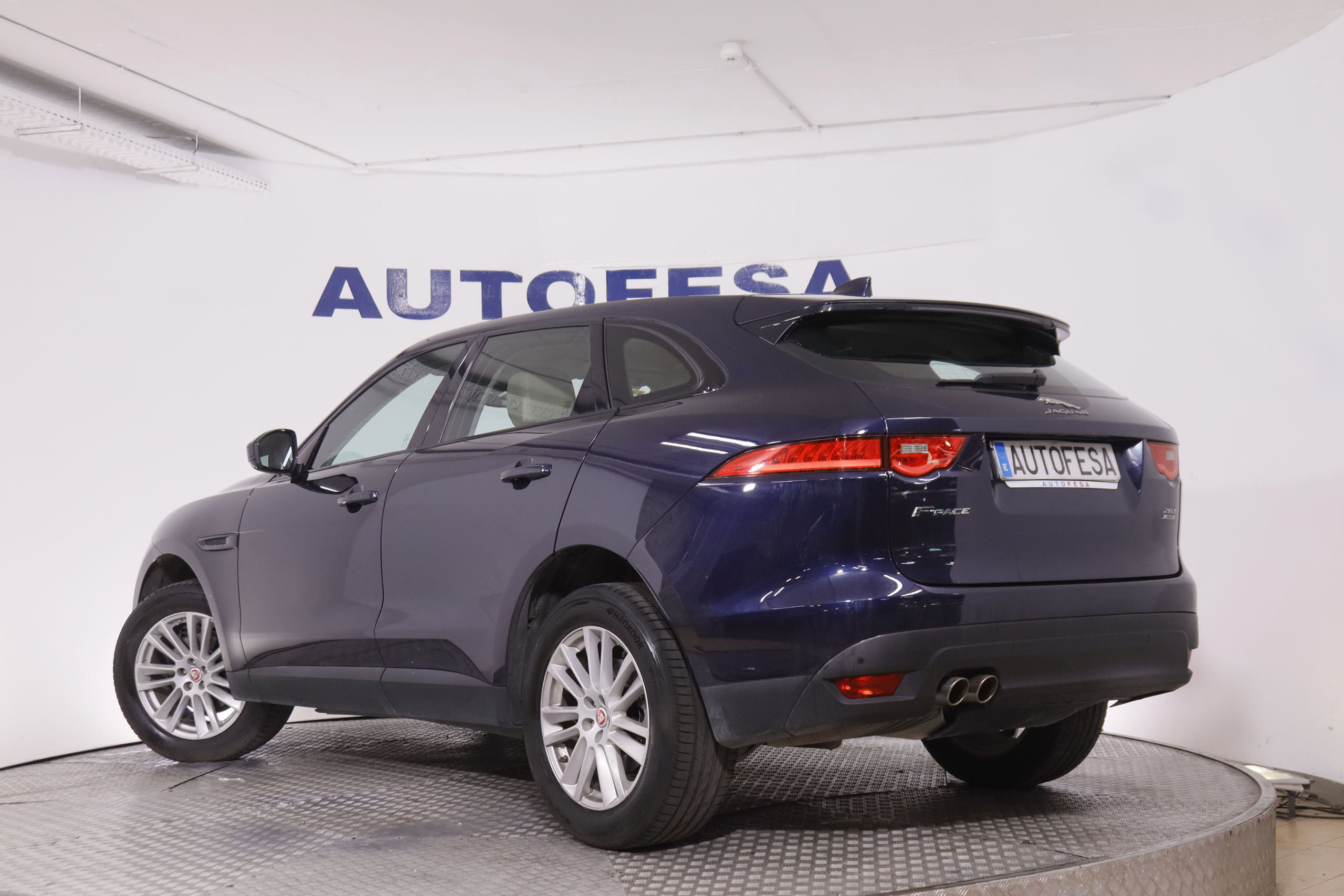 Jaguar F-Pace 2.0 I4D Prestige AWD - foto 7