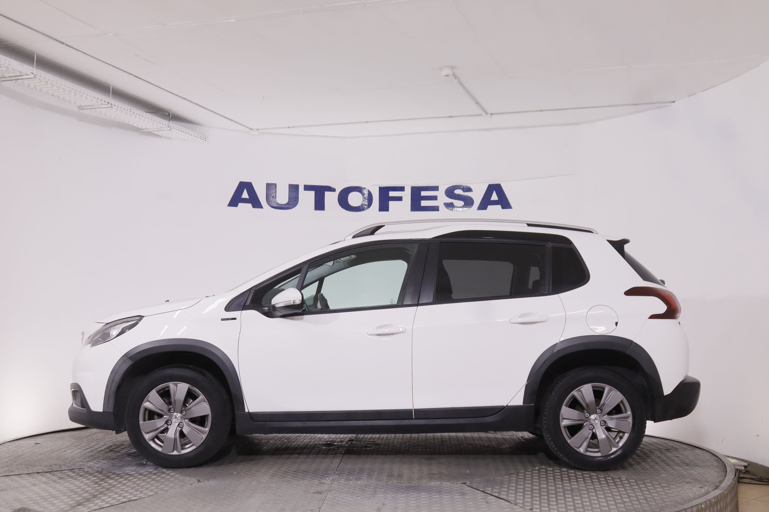 Peugeot 2008 1.5 BlueHDi Signature - foto 4