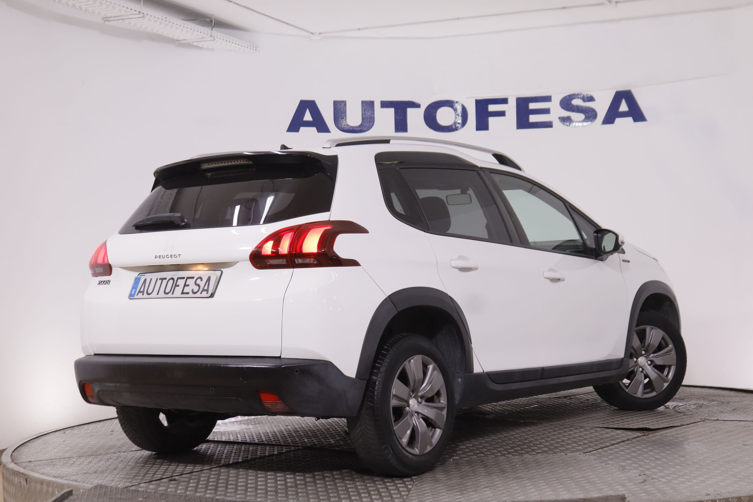 Peugeot 2008 1.5 BlueHDi Signature - foto 5