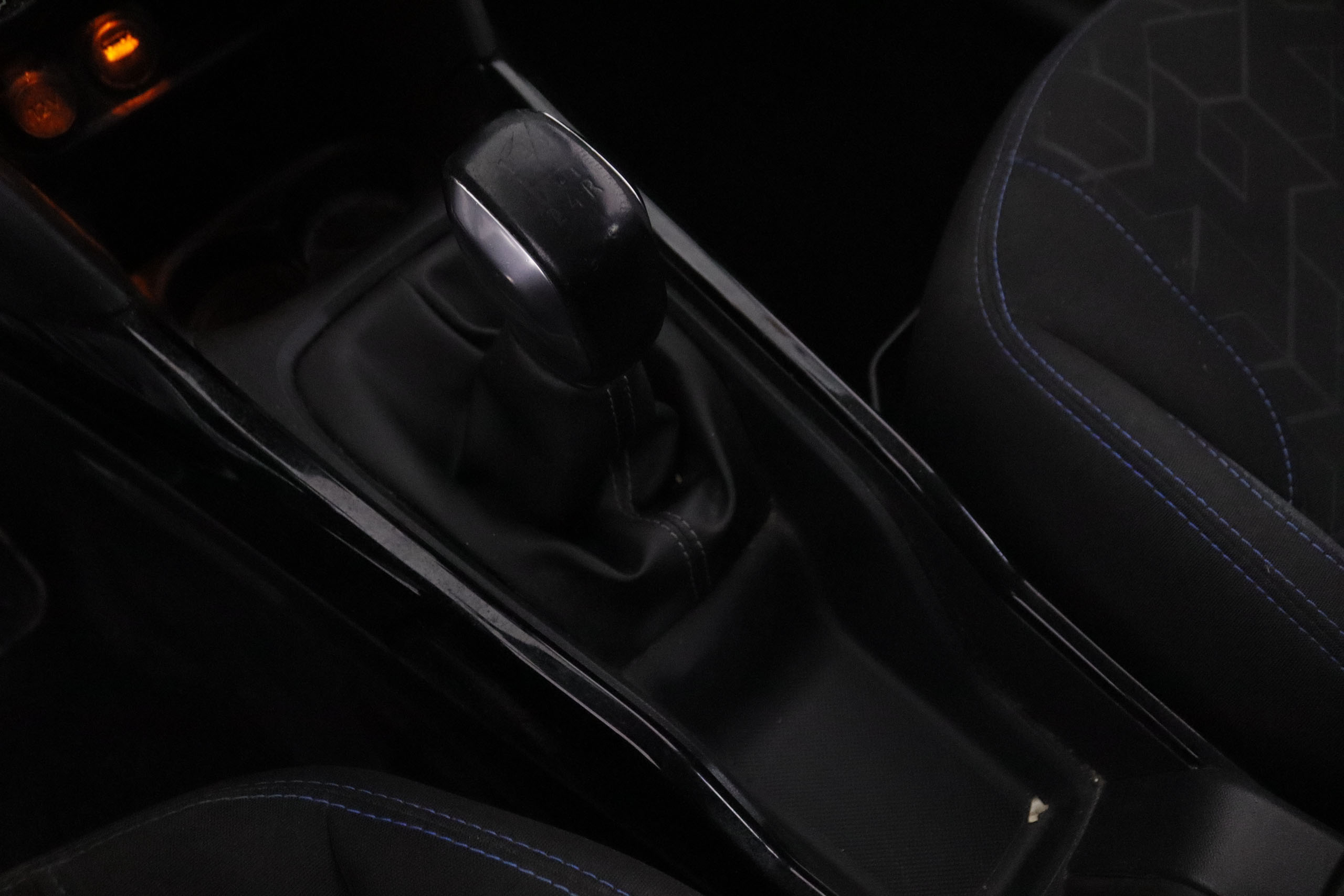 Peugeot 2008 1.5 BlueHDi Signature - foto 16