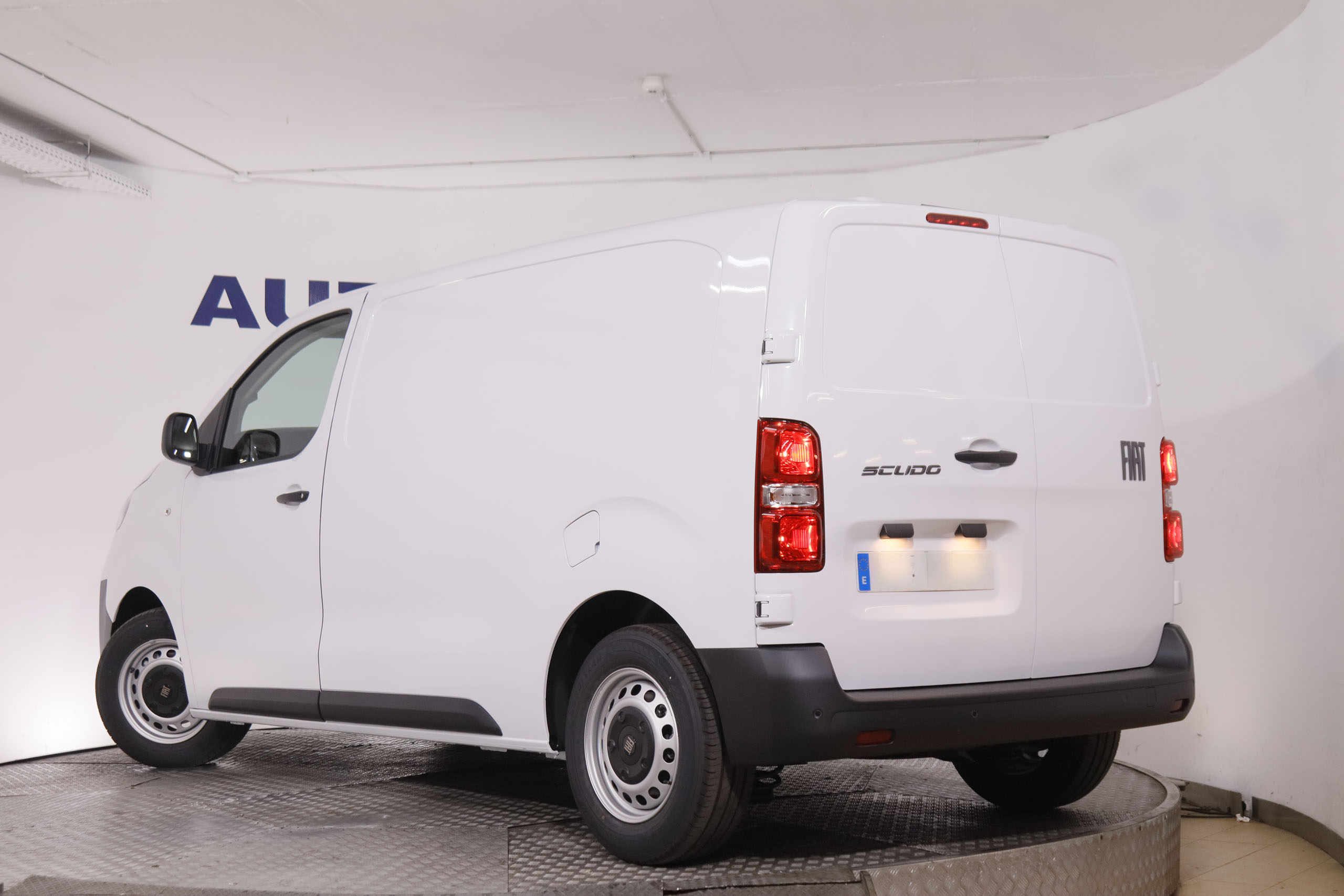 Fiat Scudo Furgo 1.5 D M Venta Solo Profesionales - foto 7