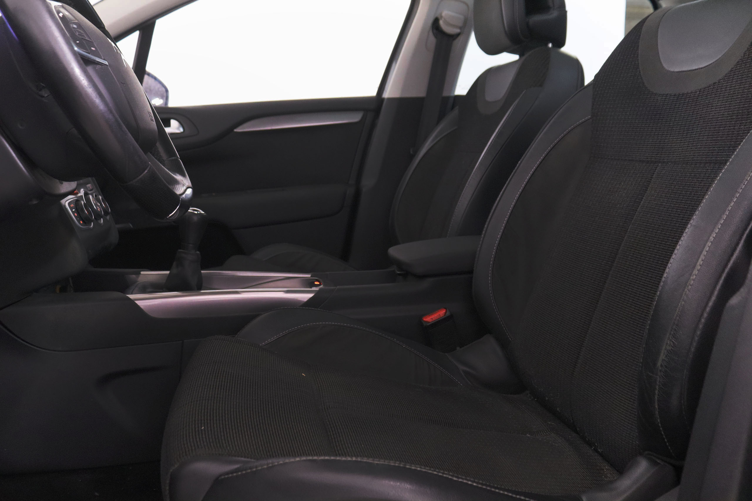 Citroën C4 1.6 BlueHDi Feel - foto 19