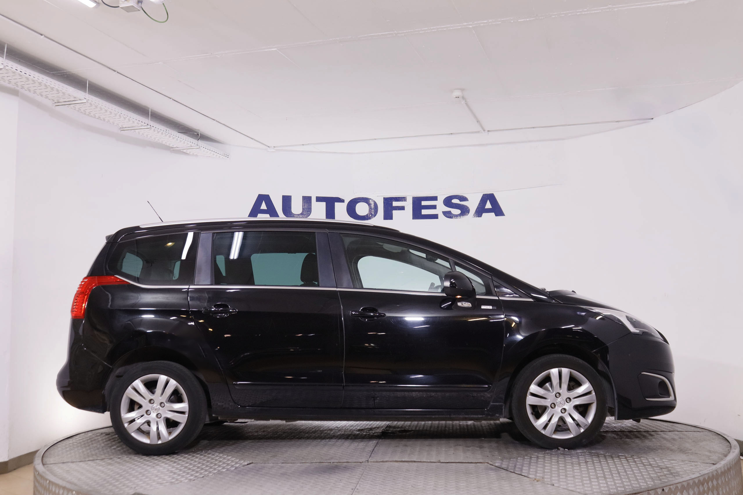 Peugeot 5008 1.6 BlueHDi Style 7 plazas - foto 5