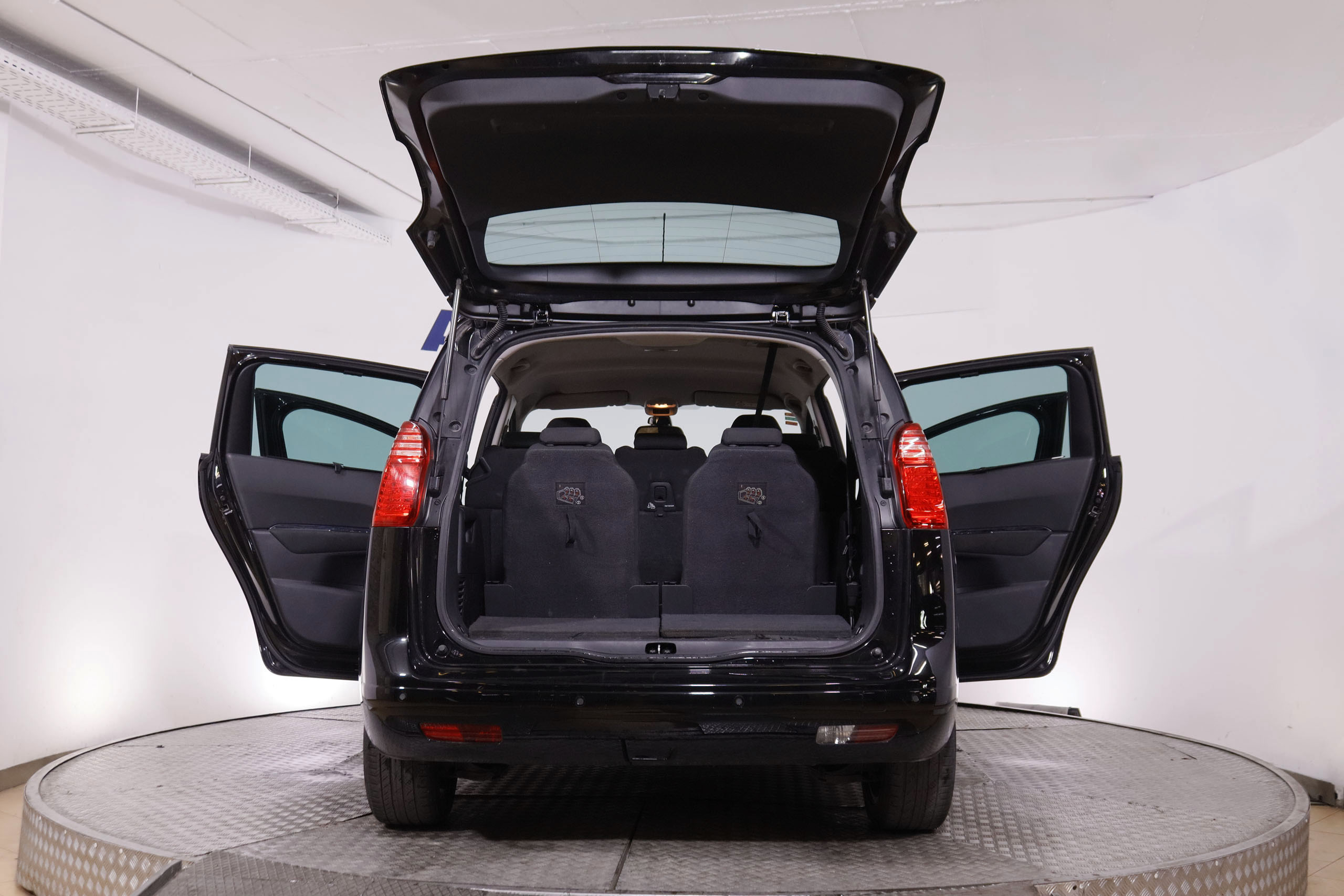Peugeot 5008 1.6 BlueHDi Style 7 plazas - foto 6