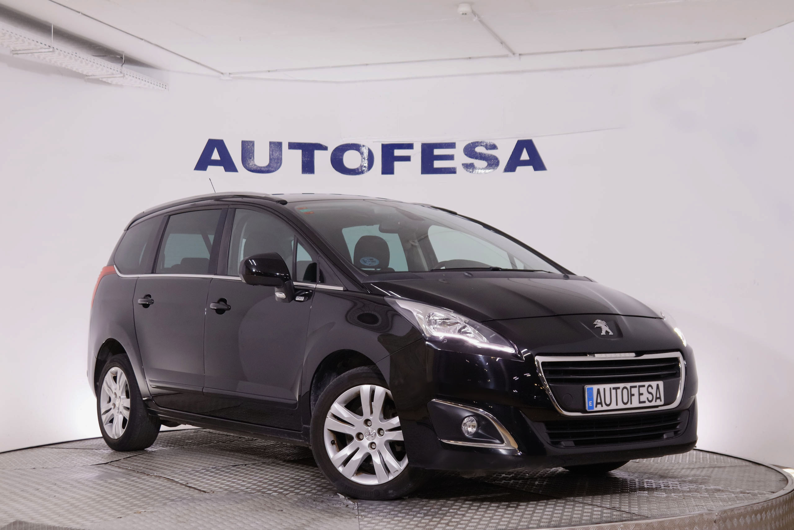 Peugeot 5008 1.6 BlueHDi Style 7 plazas - foto 8