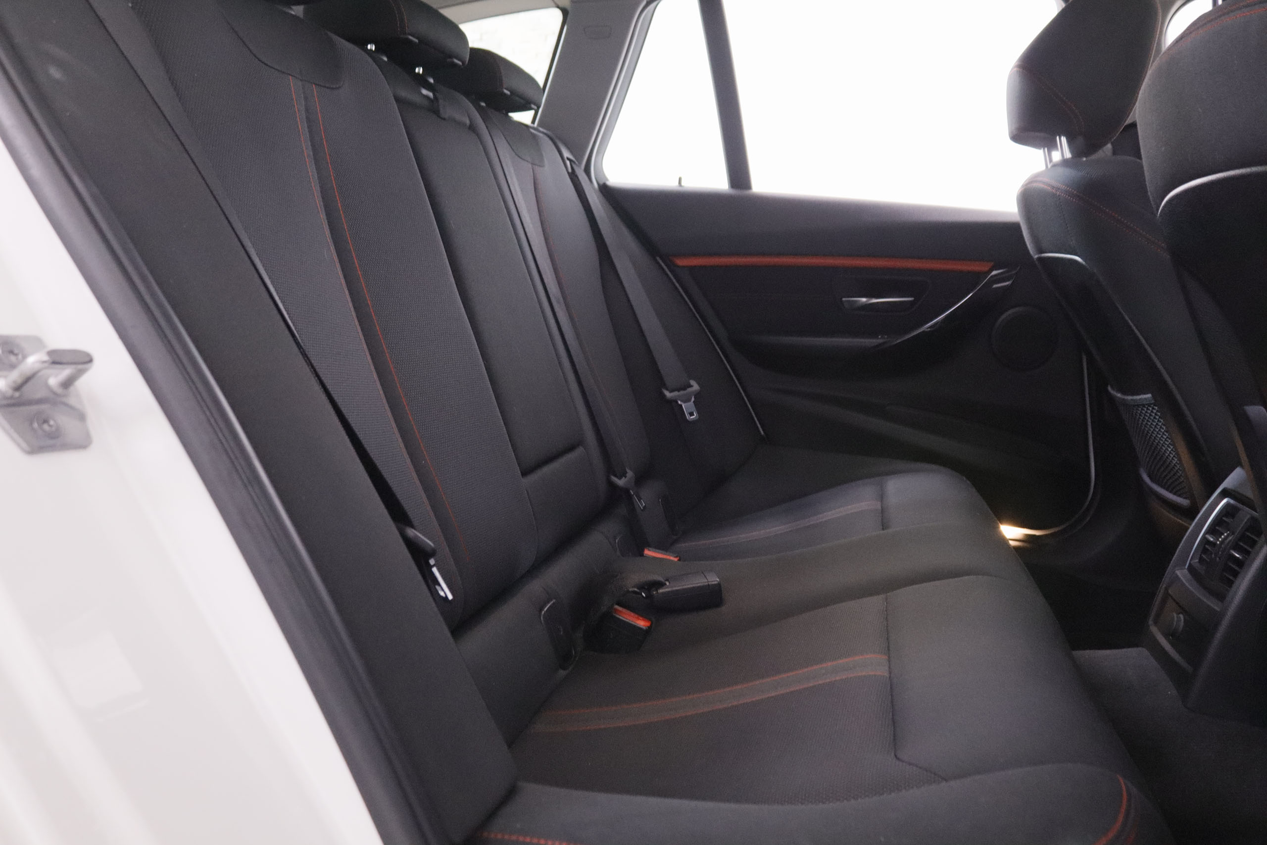 BMW Serie 3 320d Touring xDrive M-Sport - foto 18