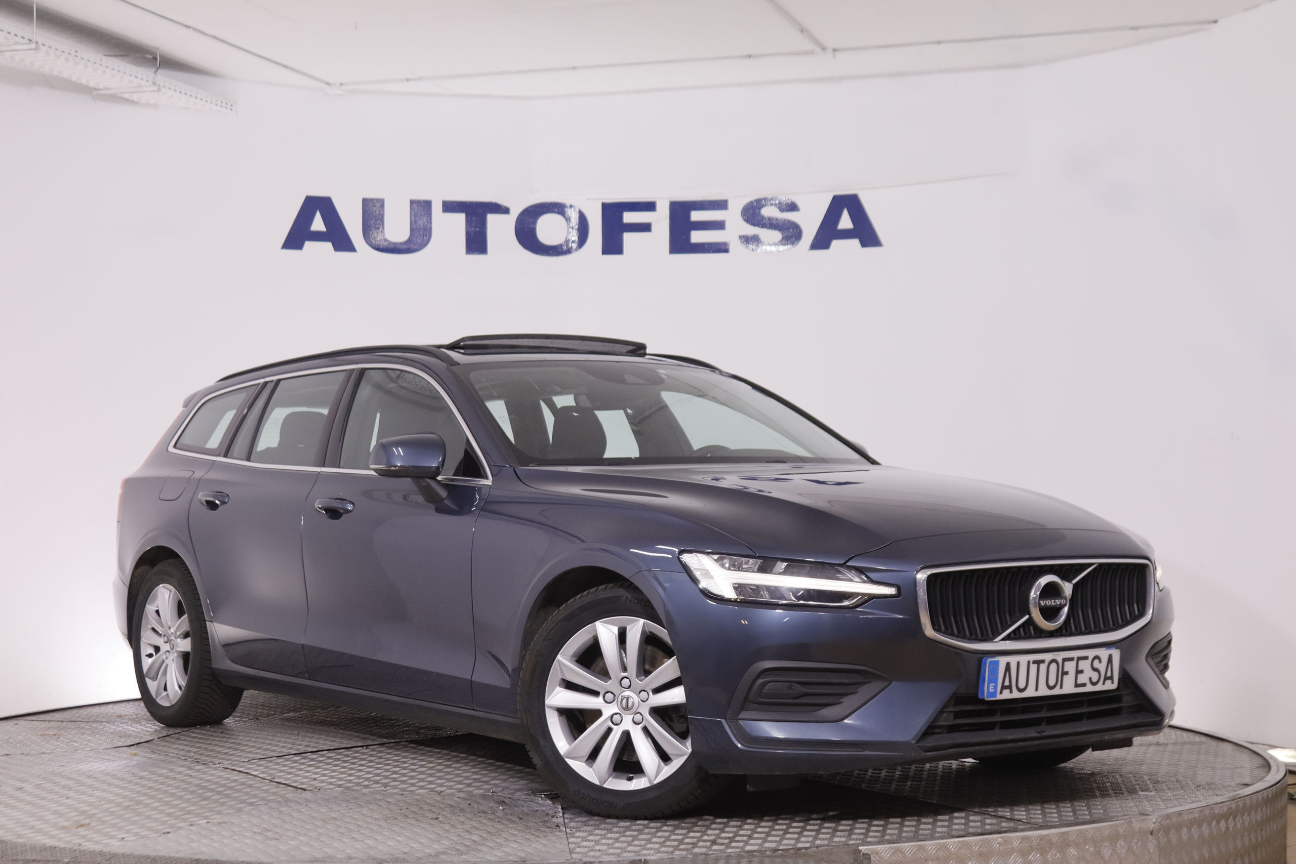 Volvo V60 2.0 B4 Diesel Momentum Business - foto 3