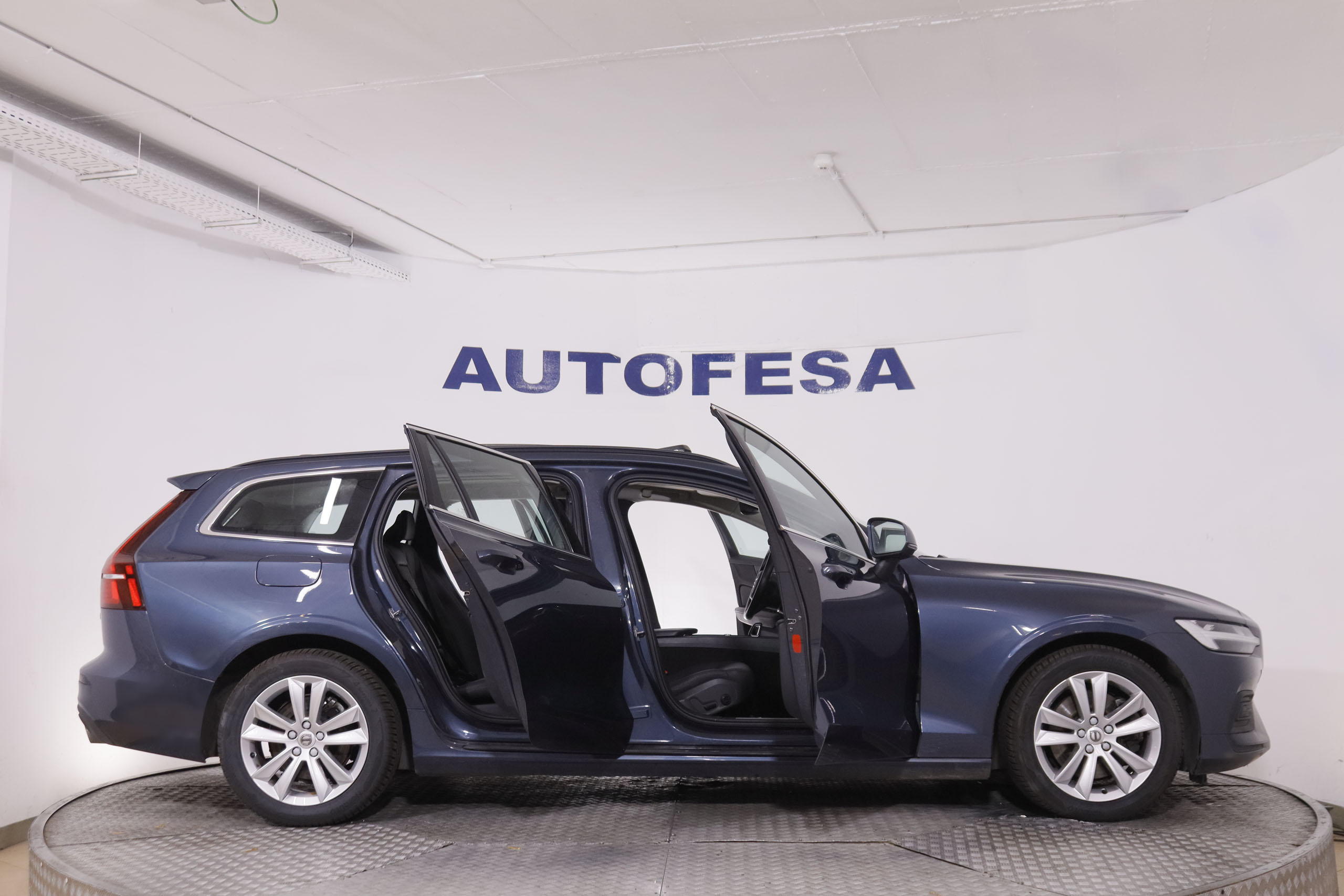 Volvo V60 2.0 B4 Diesel Momentum Business - foto 10