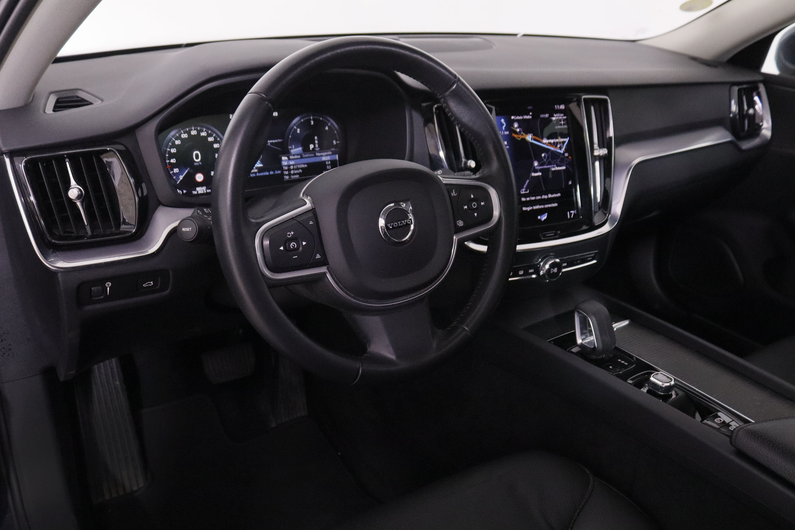 Volvo V60 2.0 B4 Diesel Momentum Business - foto 12