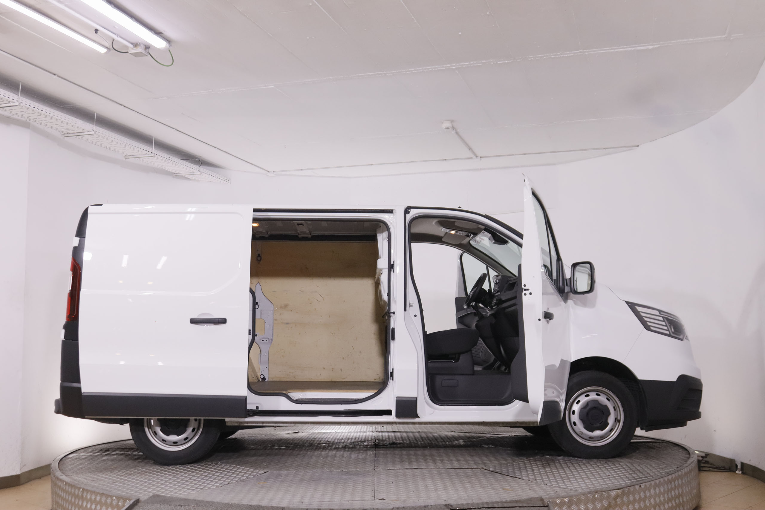 Renault Trafic 2.0 BlueHDi L1H1 Venta Solo Profesional - foto 5