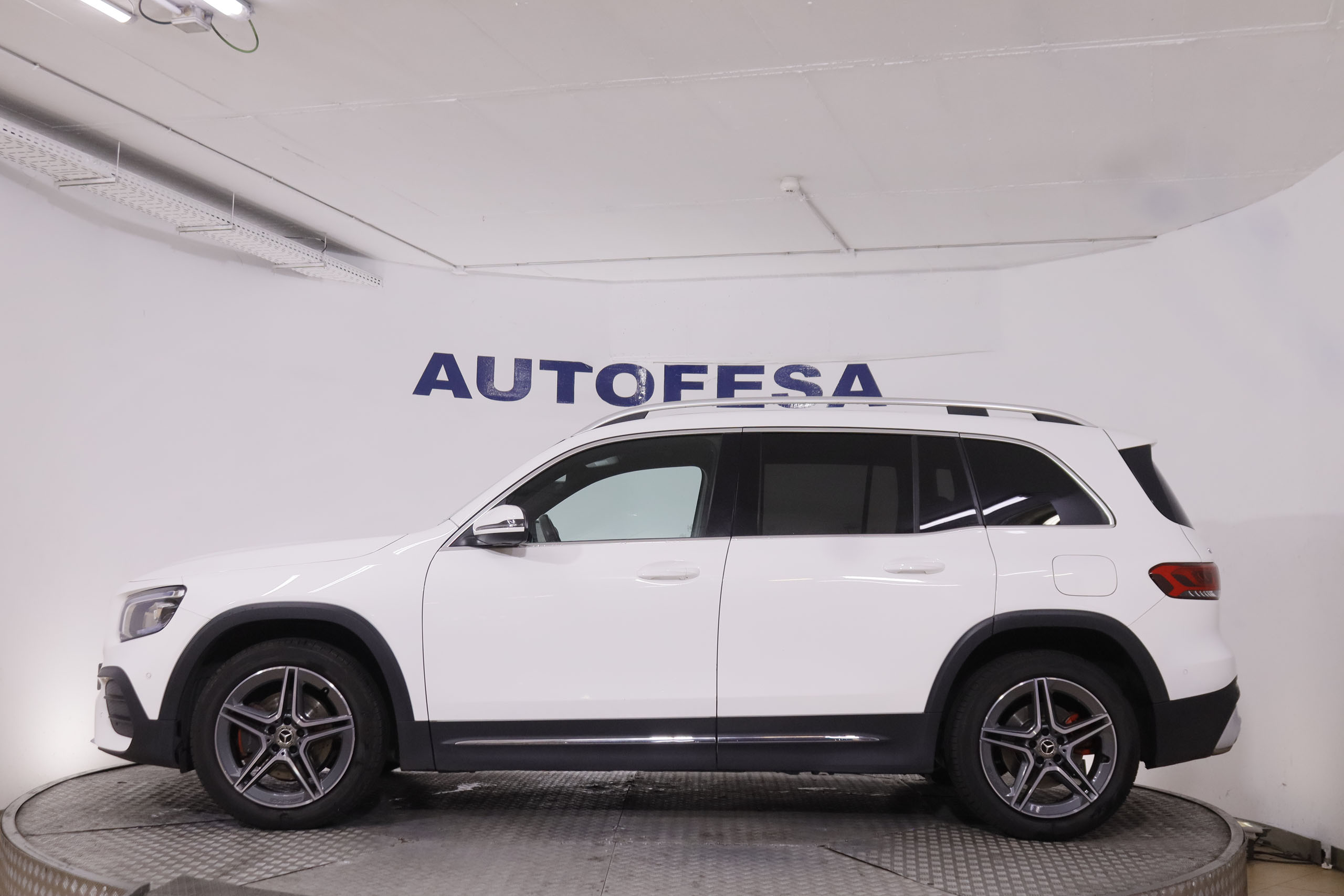 Mercedes-Benz GLB Clase GLB 200 AMG Line 7 plazas - foto 4