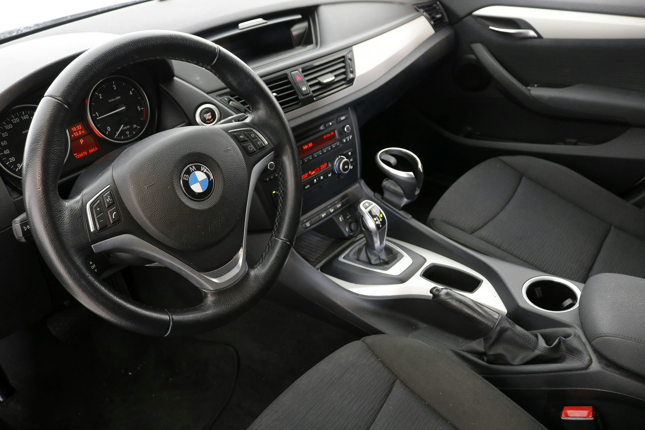 BMW X1 xDrive18dA Auto 143cv 5p # LIBRO REVISION,PARKTRONIC - Foto 17