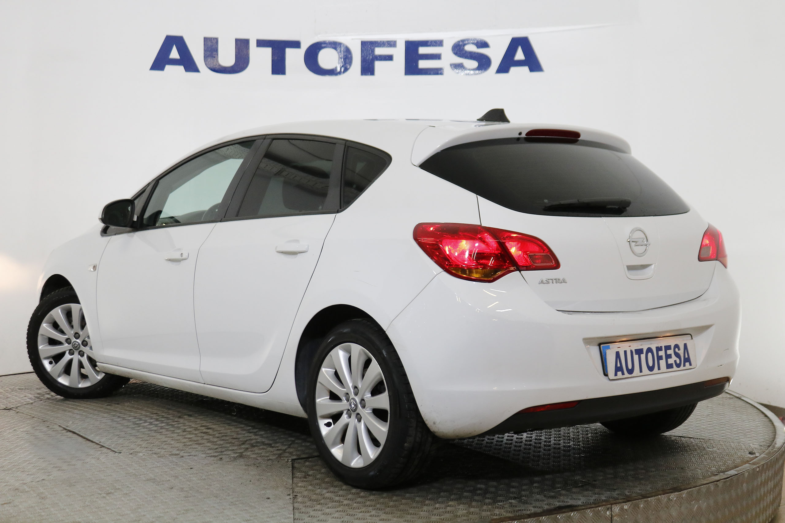 Opel Astra 1.6i INSTALACION GAS GLP 115cv Enjoy 5p # BLUETOOTH foto 9