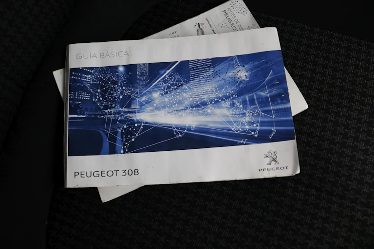 Peugeot 308 1.2 PureTech Style 110cv 5P # NAVY,PARKTRONIC foto 49