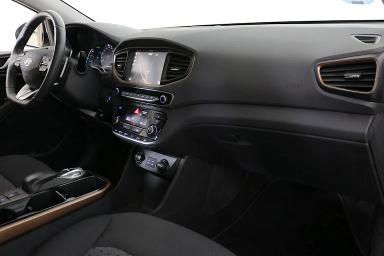 Hyundai Ioniq EV Kass White Electrico 141cv Auto 5P #IVA DEDUCIBLE,NAVY,CAMARA foto 20