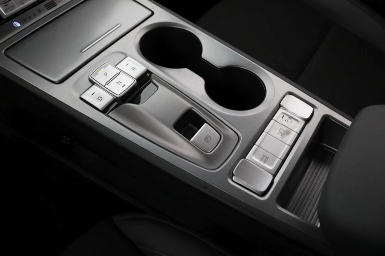 Hyundai Kona EV 150KW KWH Tecno Electrico 204cv Auto 5P # IVA DEDUCIBLE,NAVY,PARKTRONIC foto 20