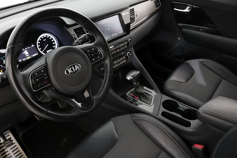 Kia Niro 1.6 PHEV Emotion Auto Hibrido Enchufable 141cv 5P # IVA DEDUCIBLE,NAVY foto 17