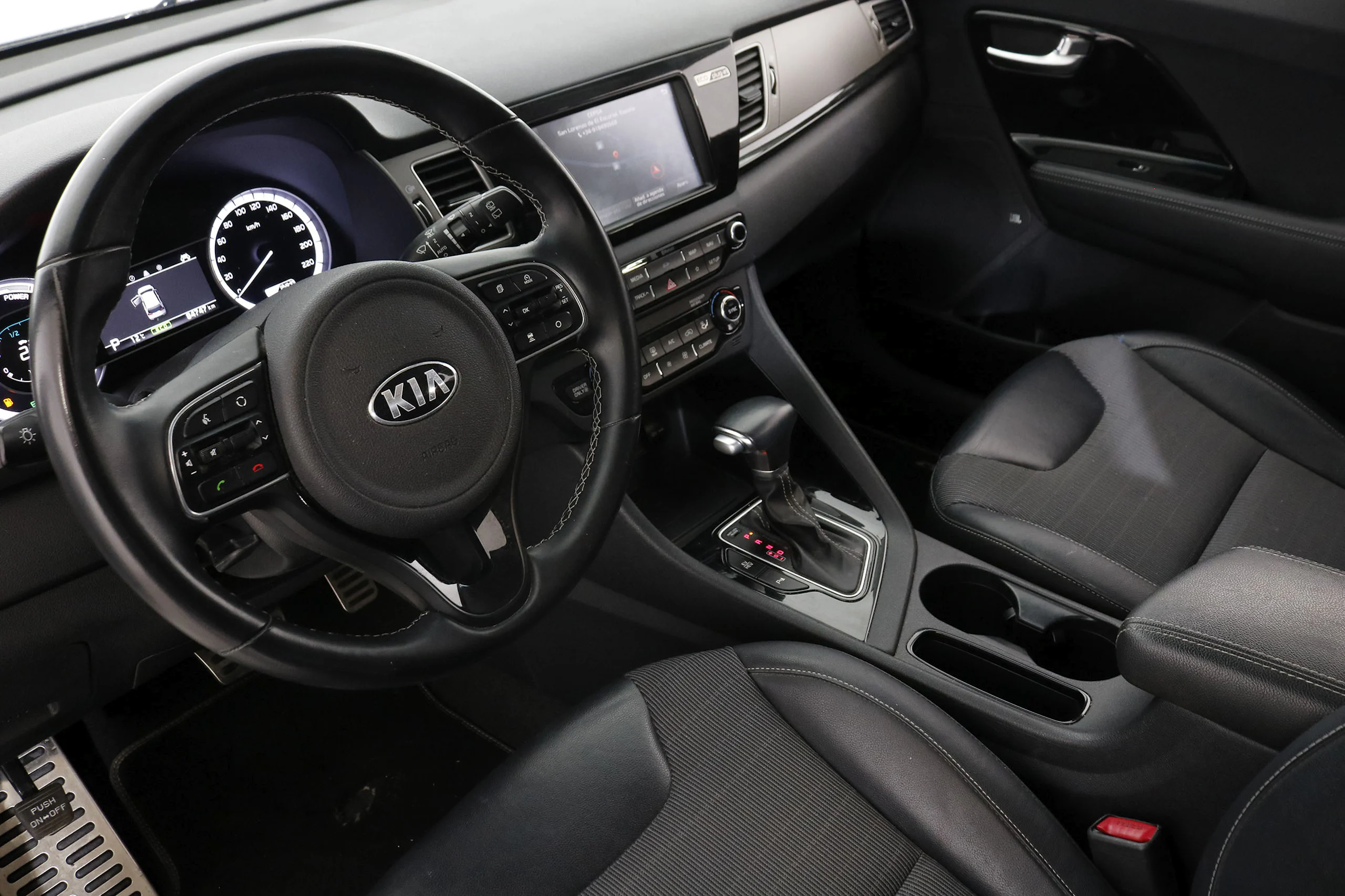 Kia Niro 1.6 PHEV Emotion Auto Hibrido Enchufable 141cv 5P # IVA DEDUCIBLE,NAVY - Foto 17