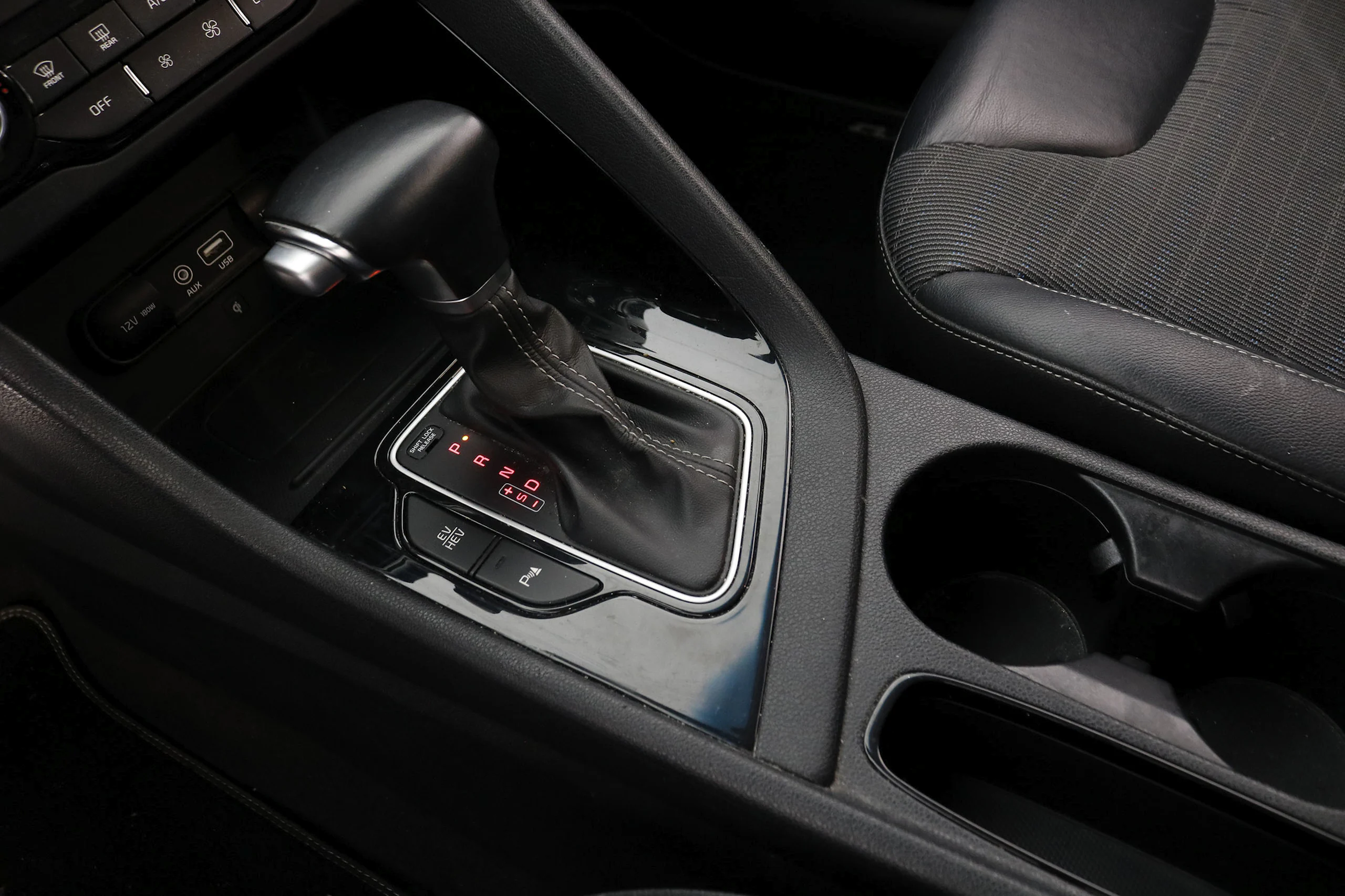 Kia Niro 1.6 PHEV Emotion Auto Hibrido Enchufable 141cv 5P # IVA DEDUCIBLE,NAVY - Foto 23
