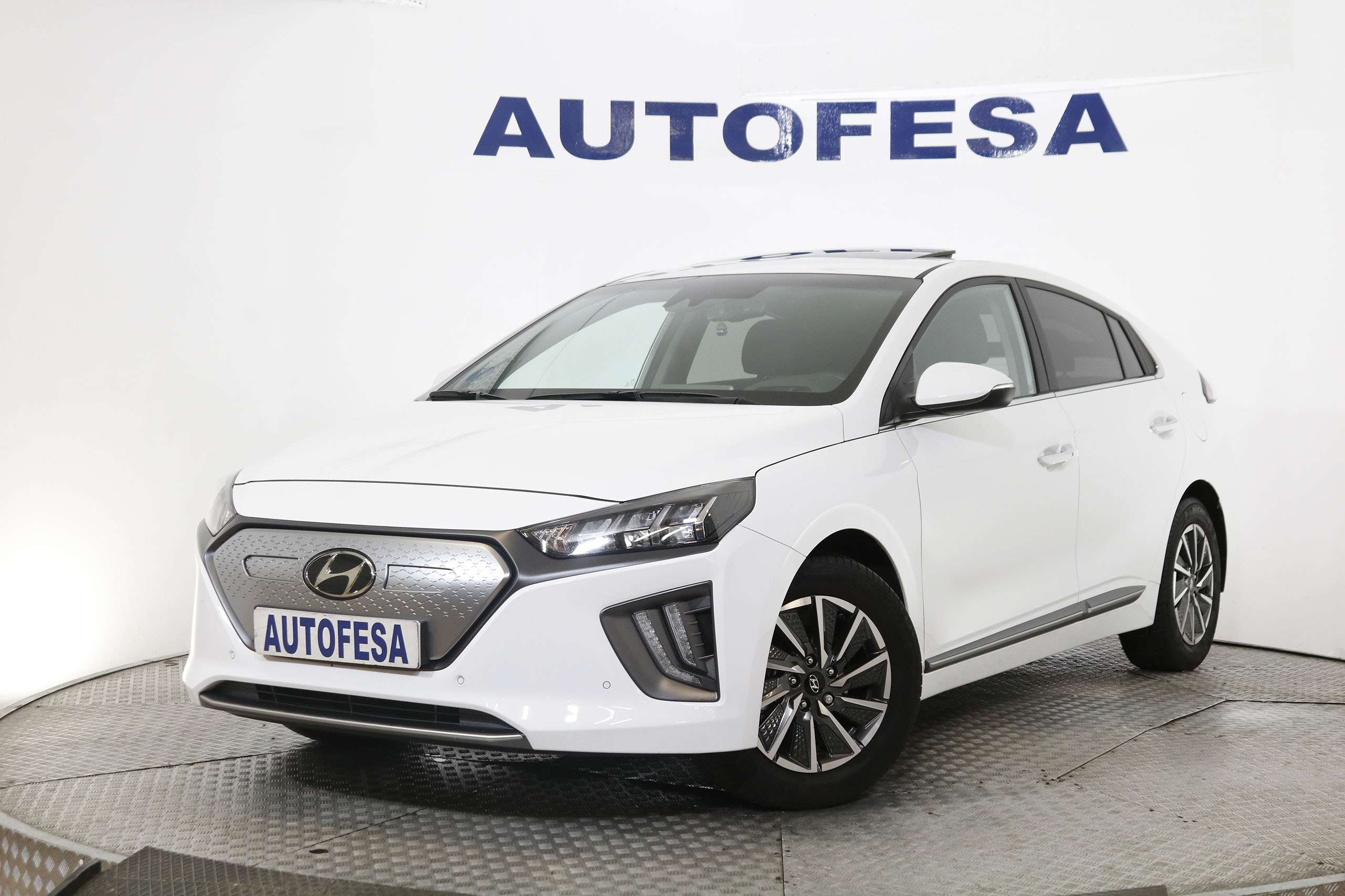 Hyundai Ioniq Style Electrico 136cv Auto 5P # GARANTIA FAB 08/2025, NAVY, CUERO, TECHO ELECTRICO foto 1
