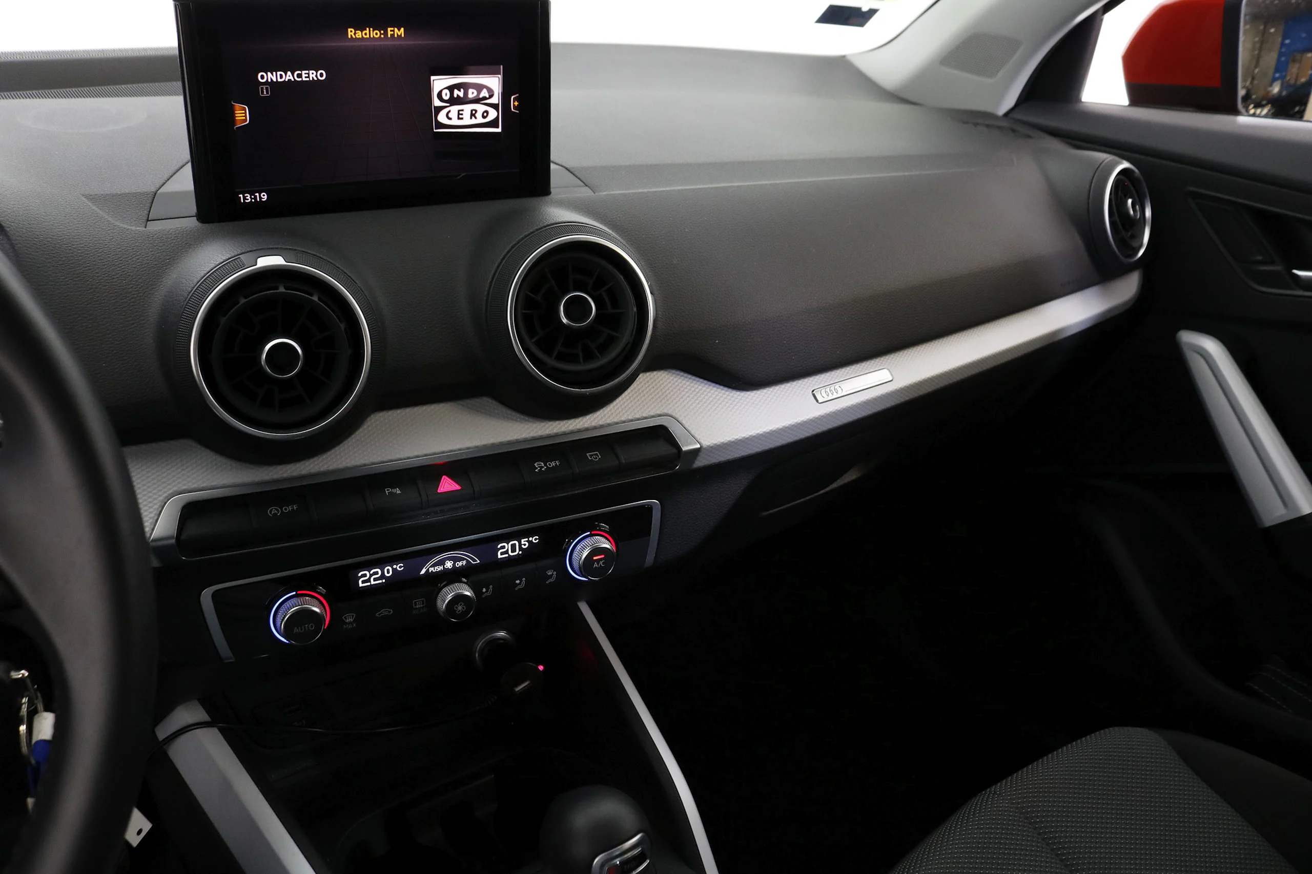 Audi Q2 1.0 30 TFSI S-TRONIC DESIGN EDITION 116CV 5P # PARKTRONIC,FAROS LED - Foto 20