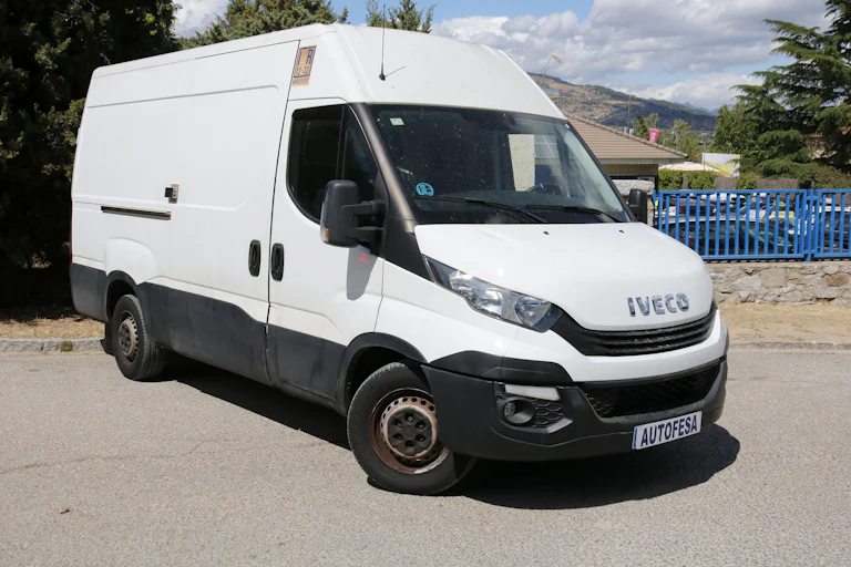 Iveco Daily 35 S 12 V H2 3520 ISOTERMO 115cv 4P # IVA DEDUCIBLE,PARKTRONIC foto 3