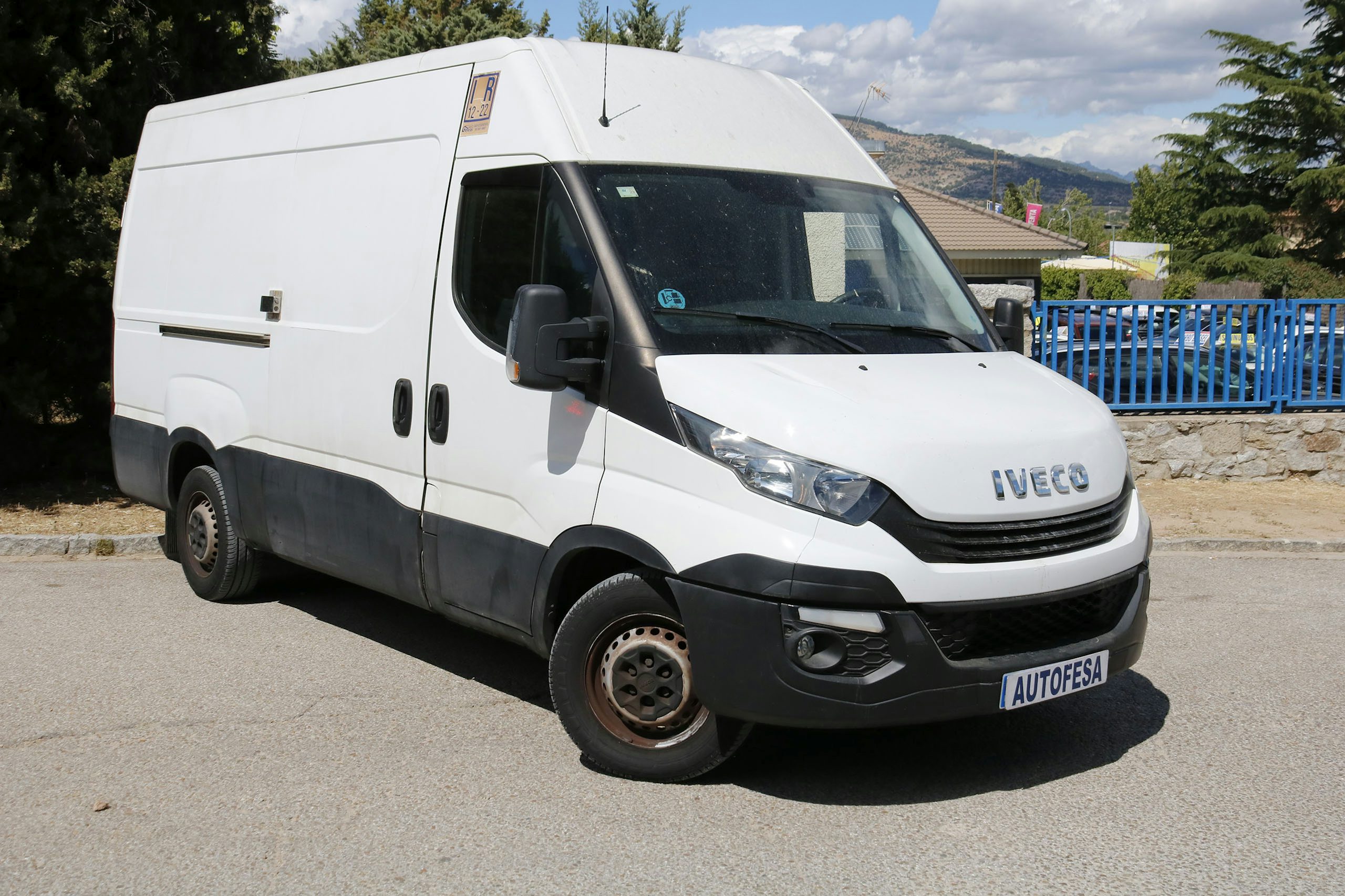 Iveco Daily 35 S 12 V H2 3520 ISOTERMO 115cv 4P # IVA DEDUCIBLE,PARKTRONIC - Foto 3