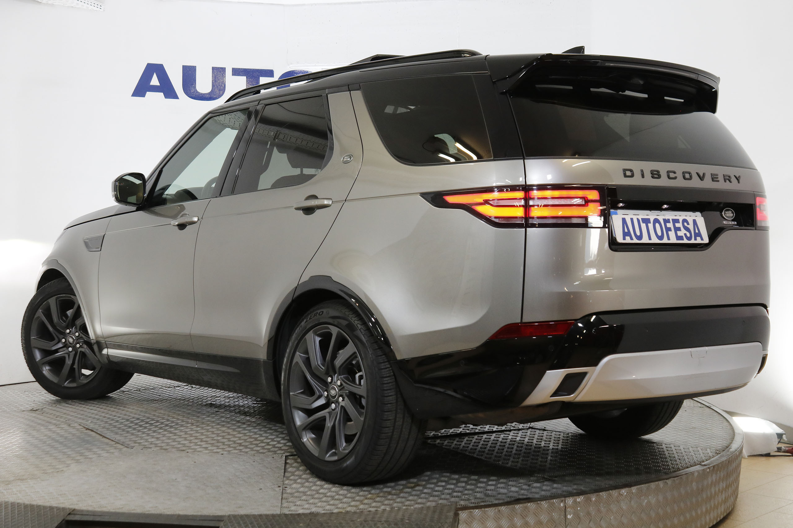 Land Rover Discovery 3.0 SDV6 HSE AUTO 7 PLAZAS 306CV 5P # TECHO,CUERO,NAVY foto 6