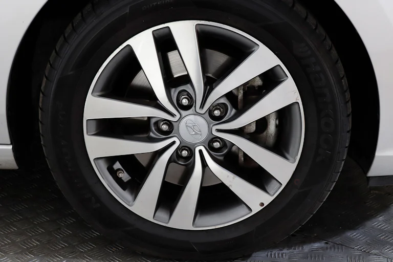 Hyundai I30 1.4 T-GDI TECNO 140cv Auto 5P # NAVY,FAROS LED,CAMARA foto 28