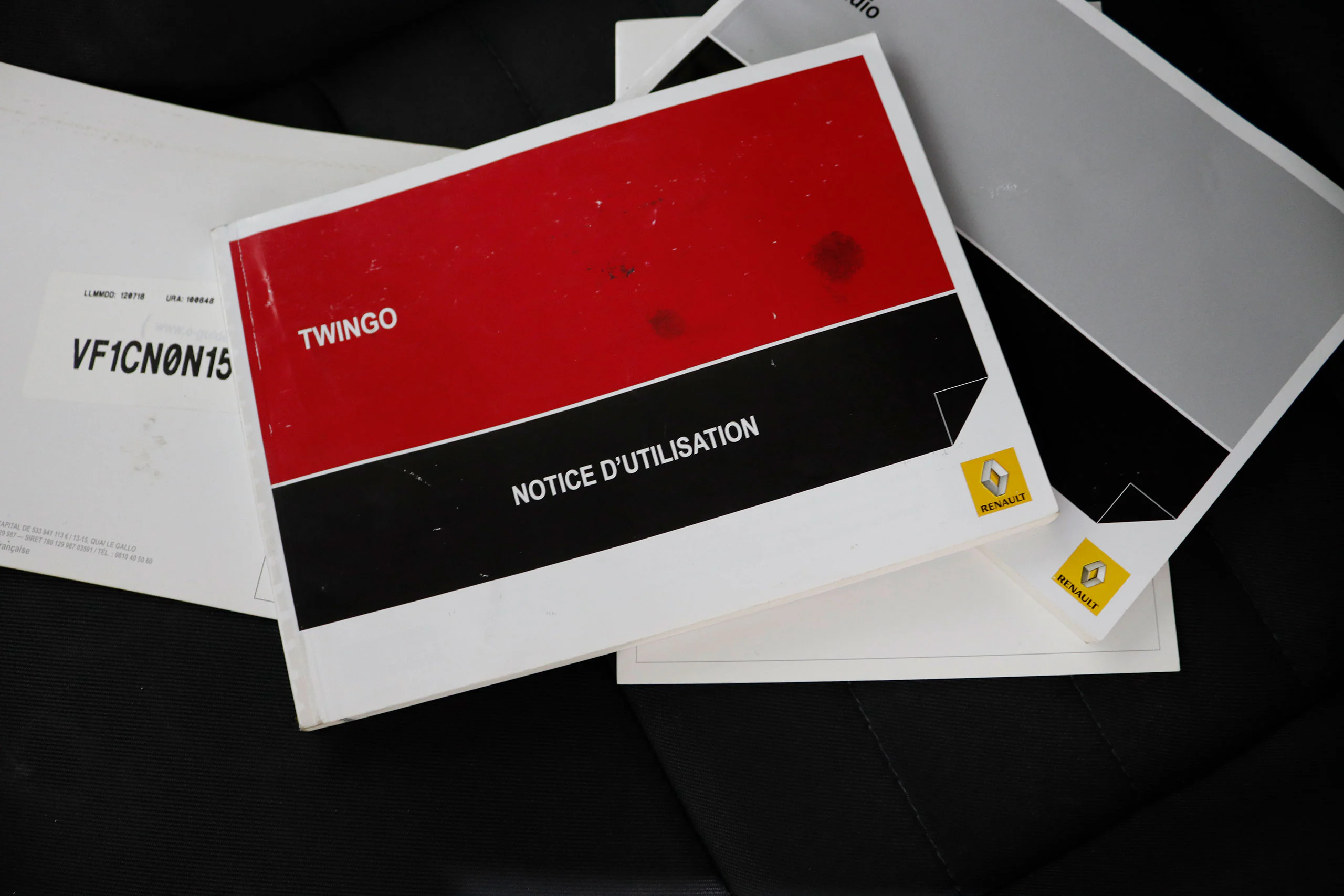 Renault Twingo TWINGO RS 1.6 16v Red Bull Racing 133cv 3P - Foto 24