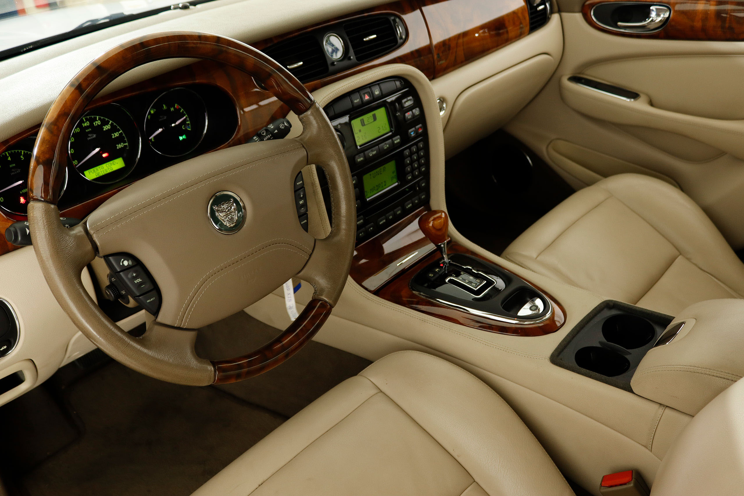 Jaguar Xj8 4.2 V8 Auto 300cv Ejecutive 4P # CUERO foto 15