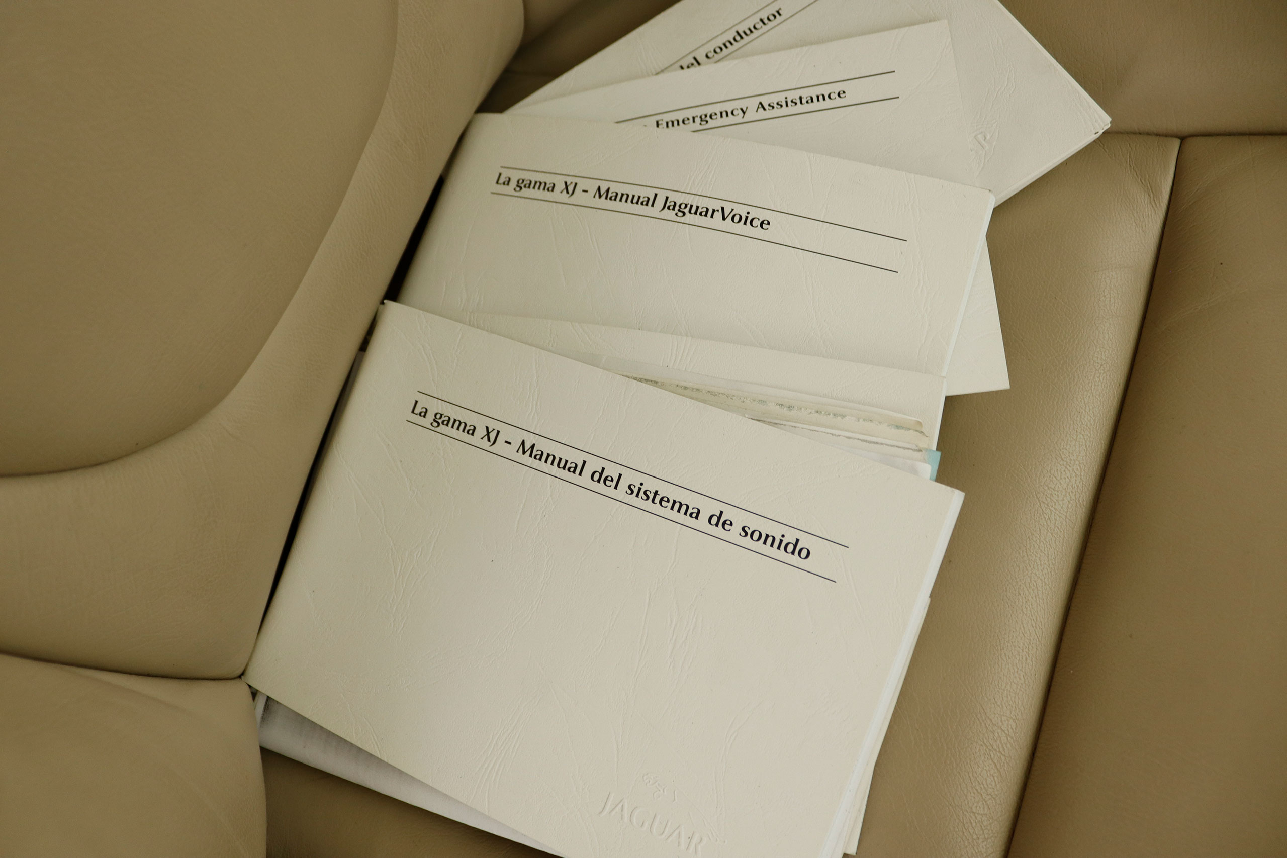 Jaguar Xj8 4.2 V8 Auto 300cv Ejecutive 4P # CUERO foto 31