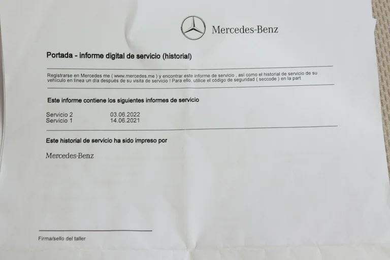 Mercedes-benz E 300 E 300 e AMG LINE Hibrido Enchufable Auto 211cv 4P # NAVY,FAROS MULTIBEAM foto 33