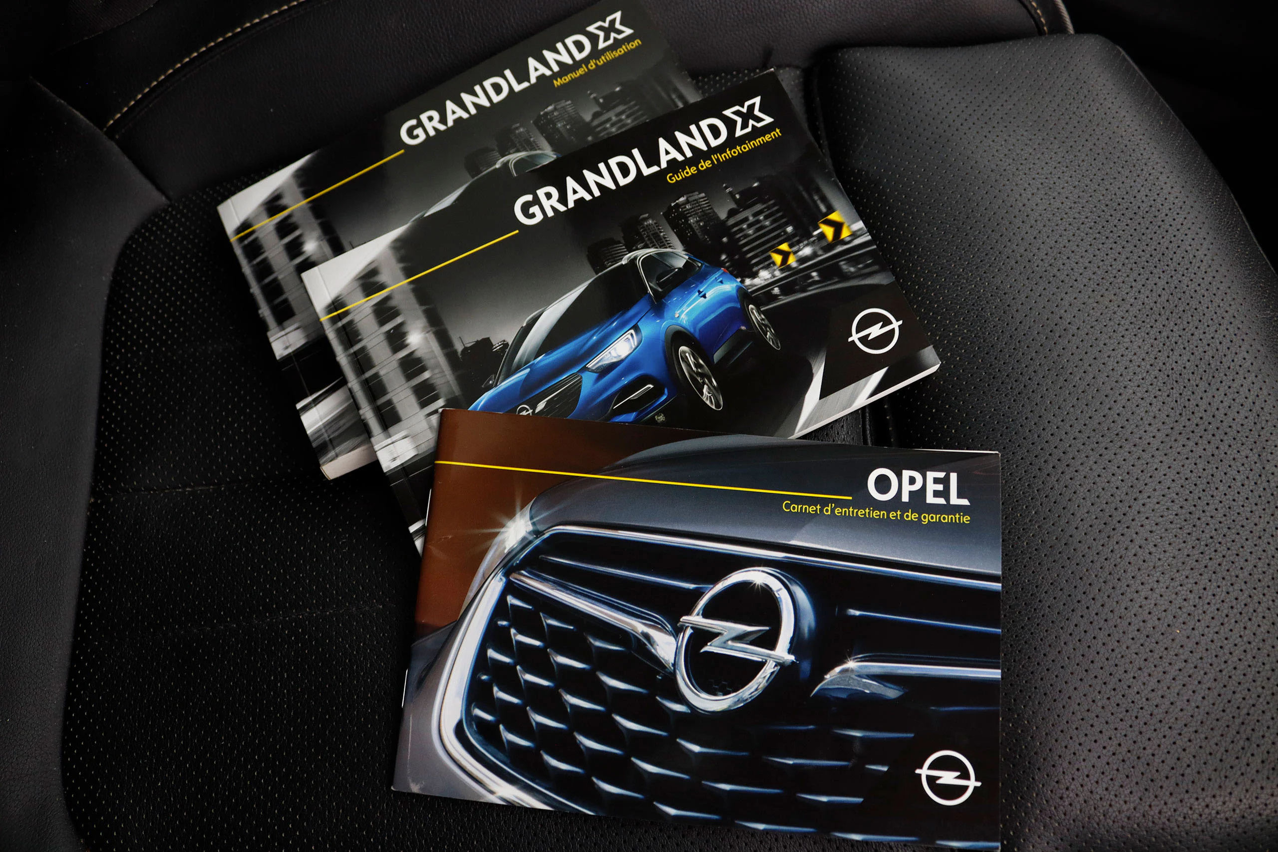 Opel Grandland X 1.6 D Innovation 120cv 5P # TECHO PANORAMICO,NAVY,CAMARA,FAROS LED - Foto 30