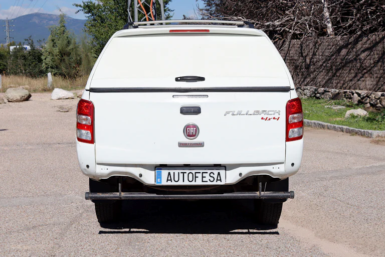 Fiat Fullback 2.4 D DOBLE CABINA 4x4 154cv 4P # IVA DEDUCIBLE foto 5