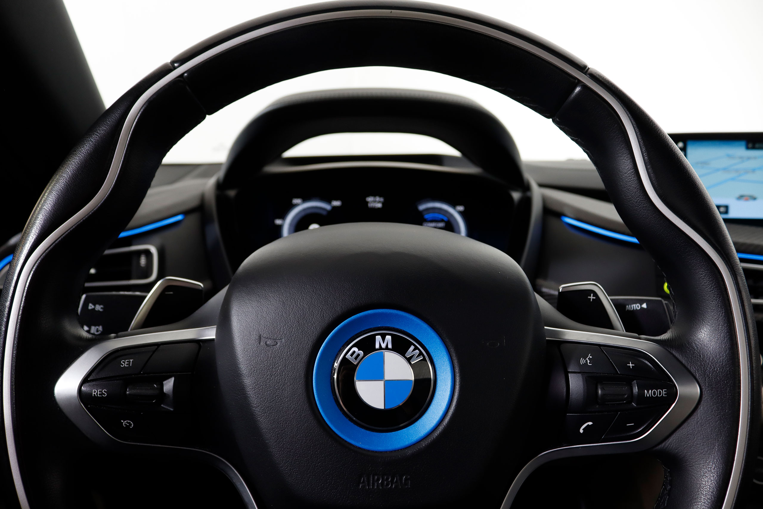 BMW I8 Roadster Híbrido Enchufable 367cv Auto 2P # CUERO, NAVY, FAROS LED foto 10