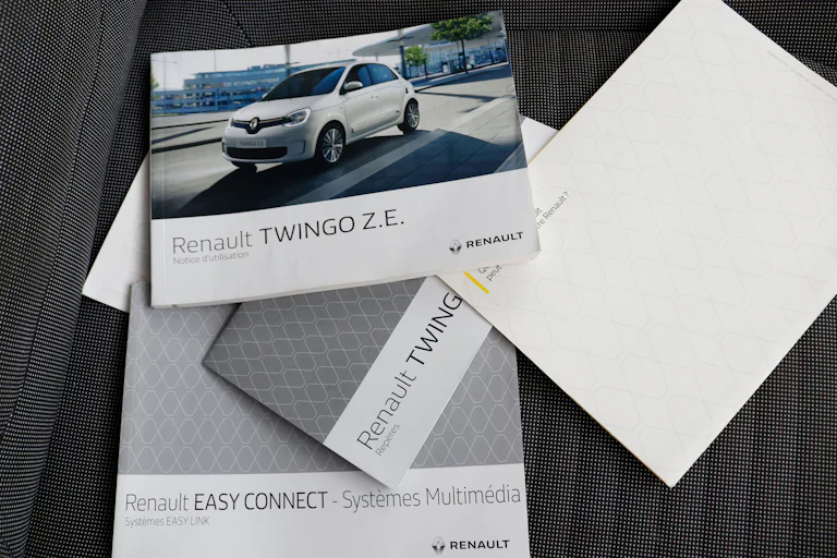 Renault Twingo Electrico Zen 82cv  Auto 5P # IVA DEDUCIBLE, BLUETOOTH, LIBRO DE REVISIONES foto 19