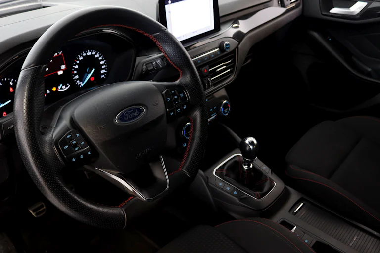 Ford Focus 1.0 EcoBoost ST-Line 125cv 5P # NAVY,HEAD UP DISPLAY,CAMARA TRASERA foto 17