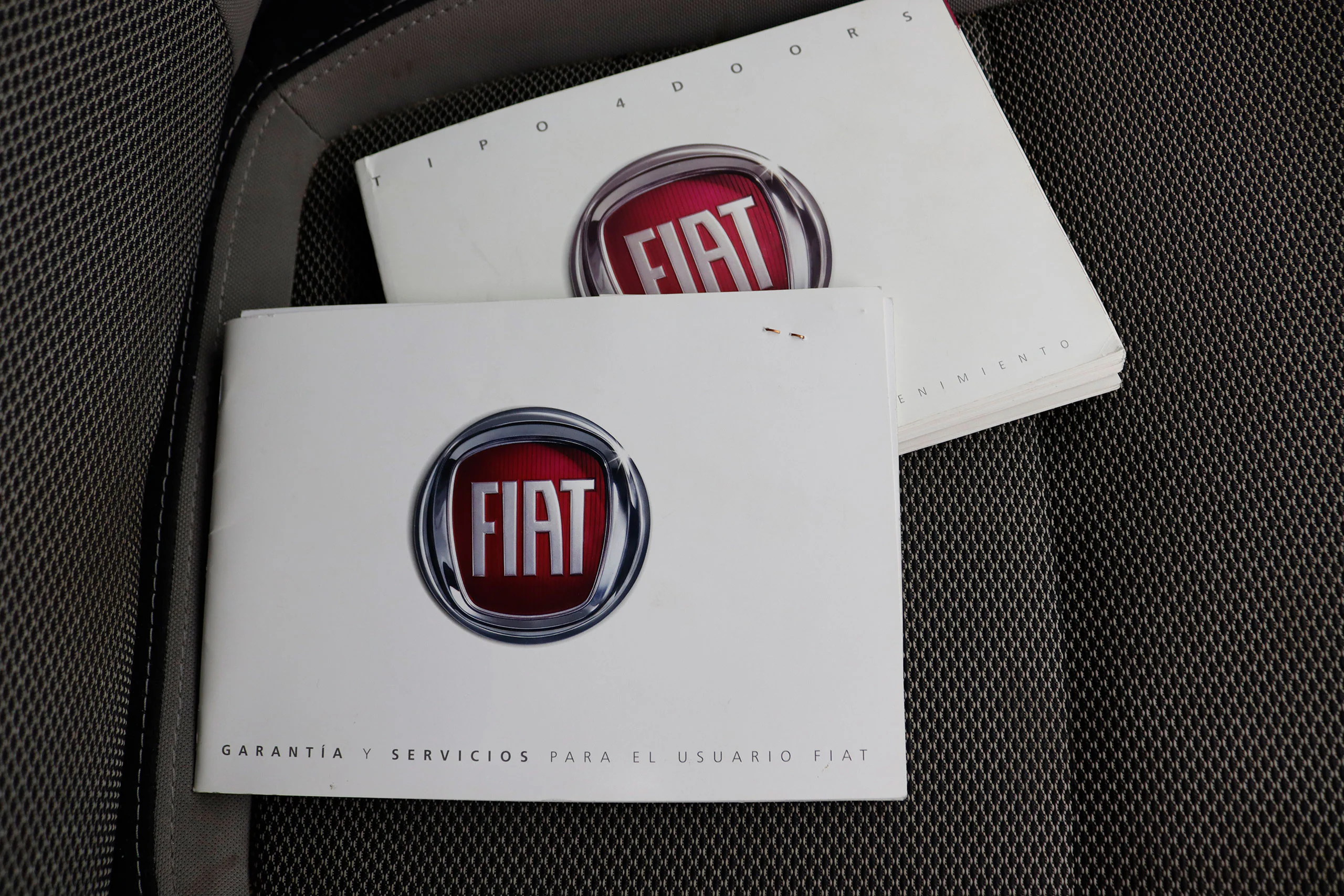 Fiat Tipo 1.6 Opening Edition Plus 120cv 4P # NAVY, PARKTRONIC, BLUETOOTH - Foto 25